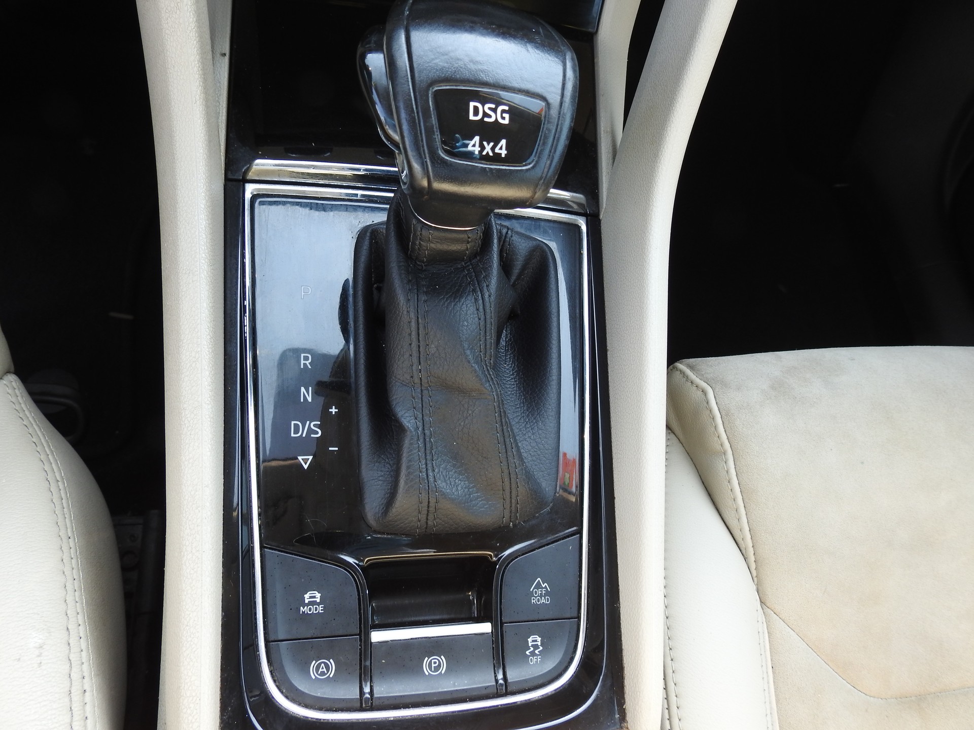 SKODA Kodiaq 2.0 TDI CR Ambition 4x4 DSG-image-23