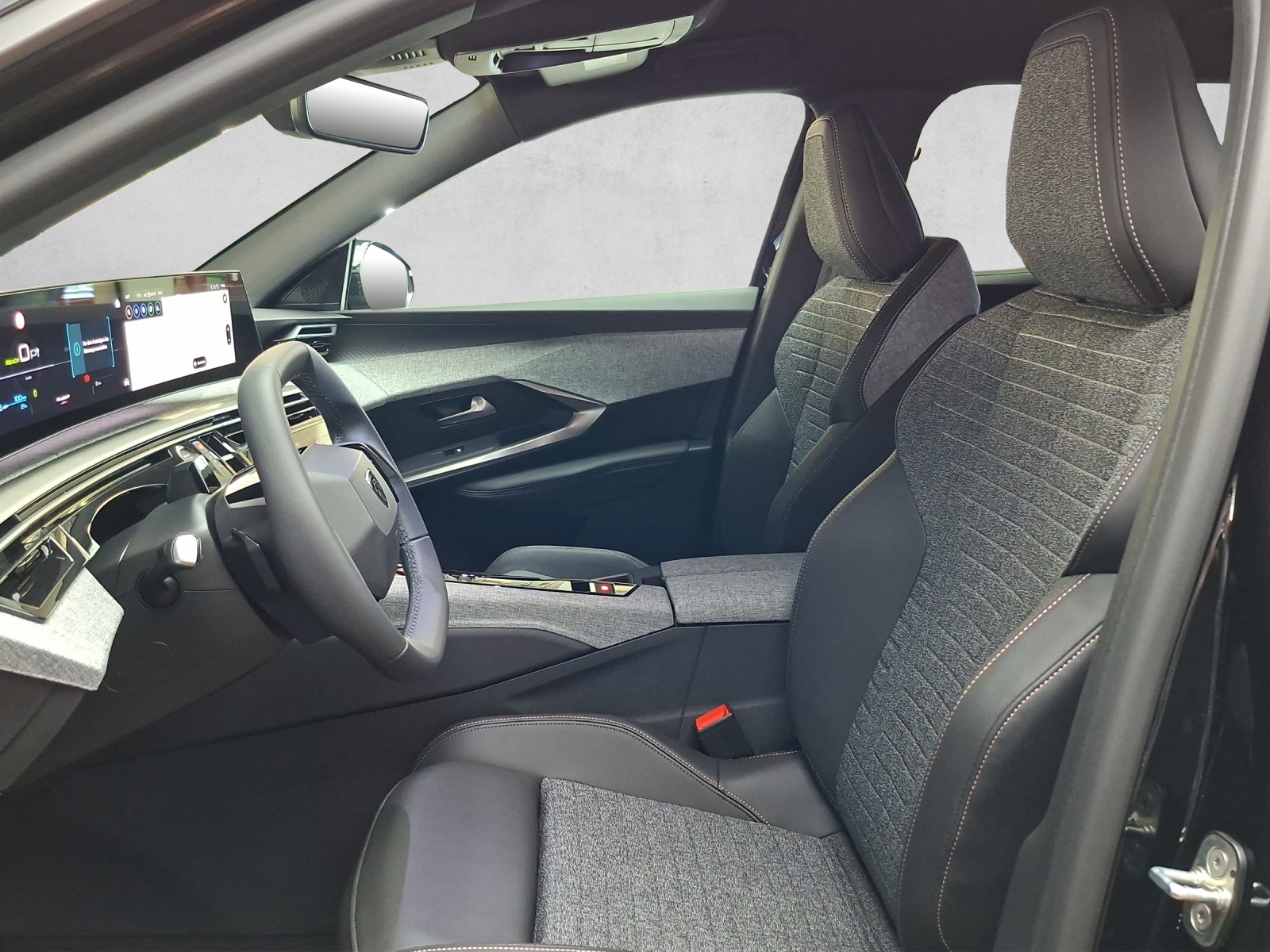 PEUGEOT 5008 e-Allure Premium AWD 73kWh-image-14