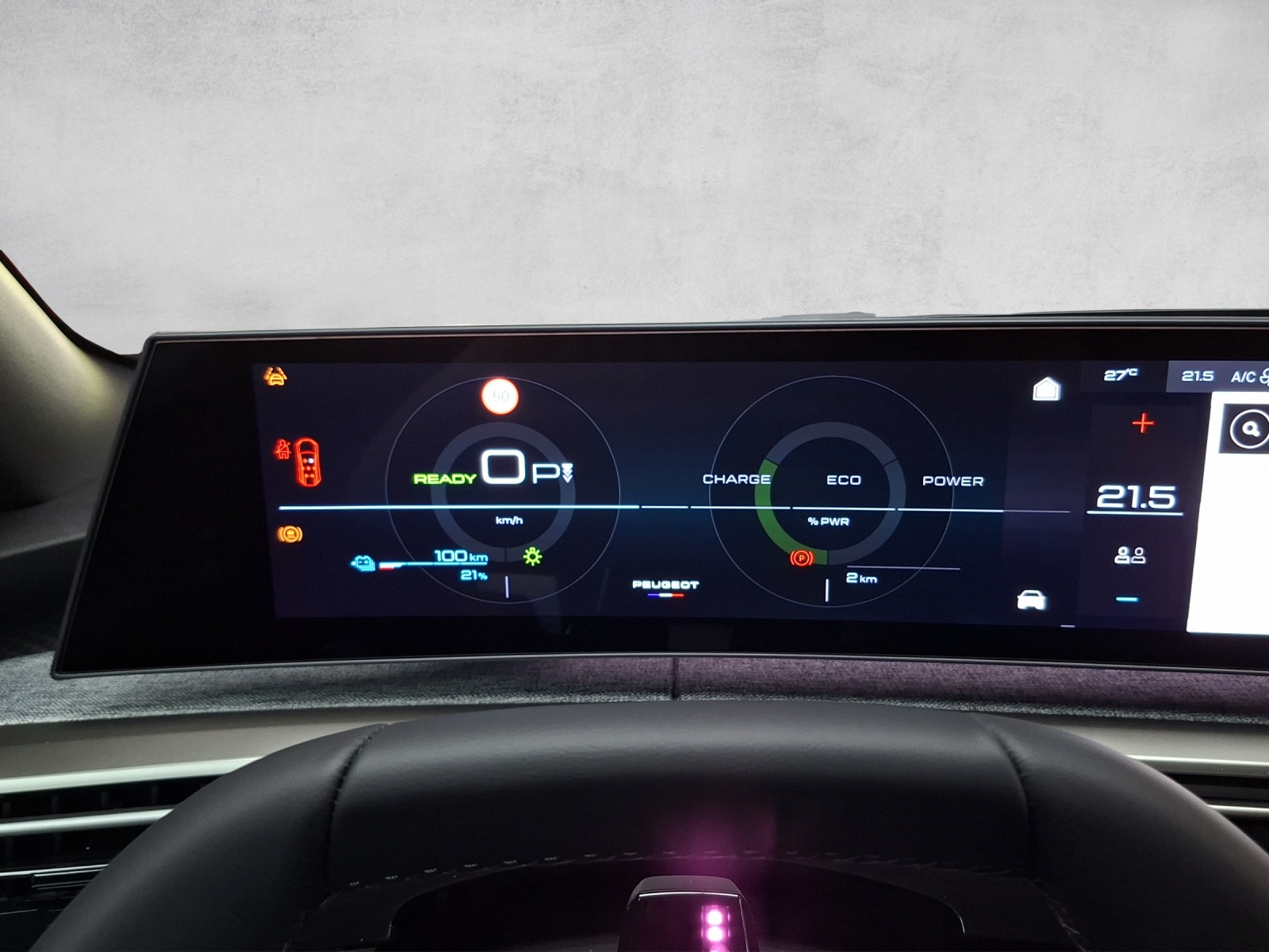 PEUGEOT 5008 e-Allure Premium AWD 73kWh-image-8