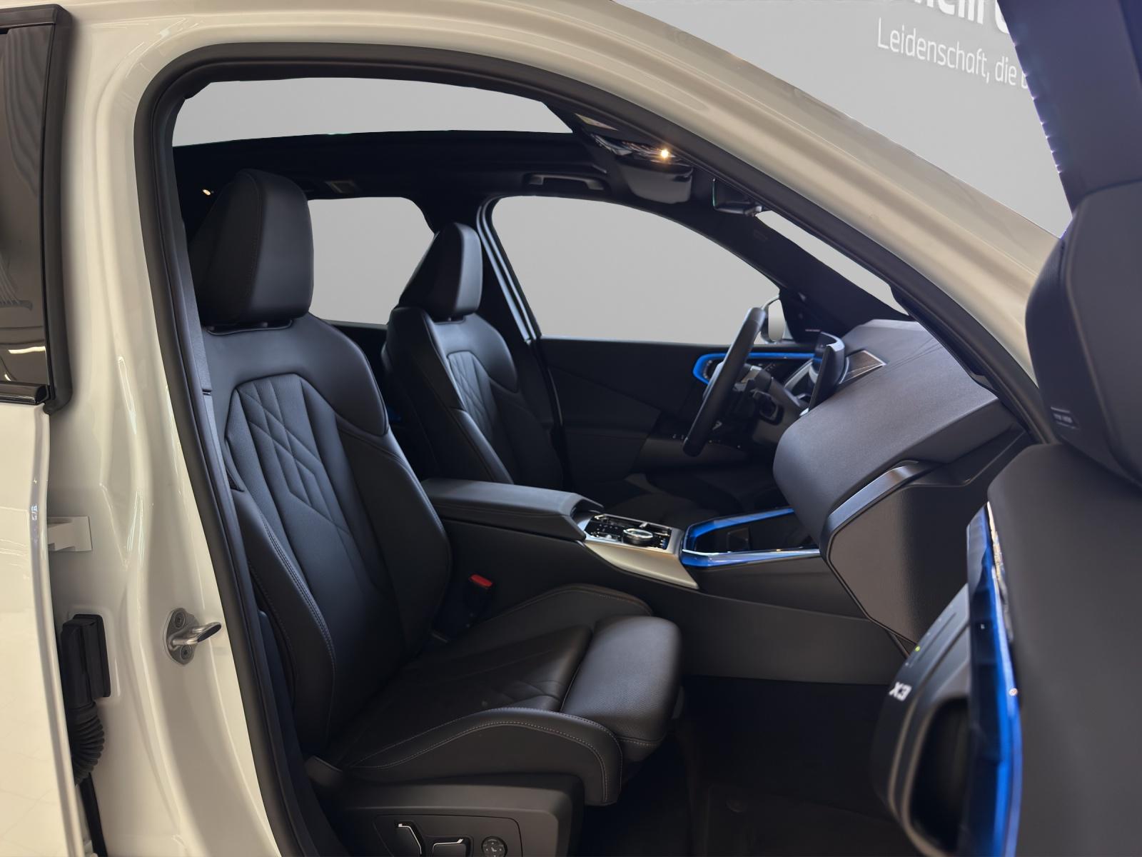 BMW X3 30e xDrive M-SportPaket-image-18