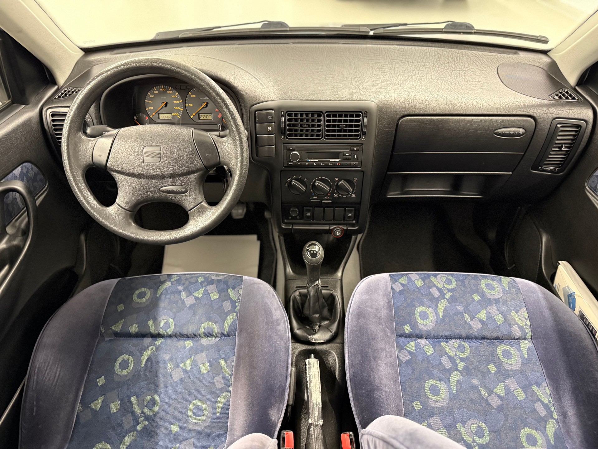 SEAT Ibiza 1.4 SXE Swiss C.-image-10