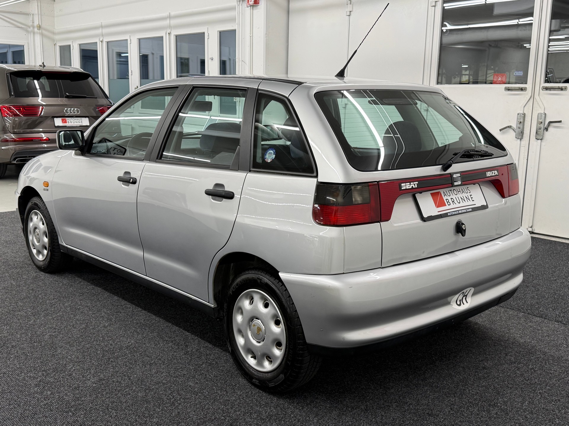 SEAT Ibiza 1.4 SXE Swiss C.-image-6