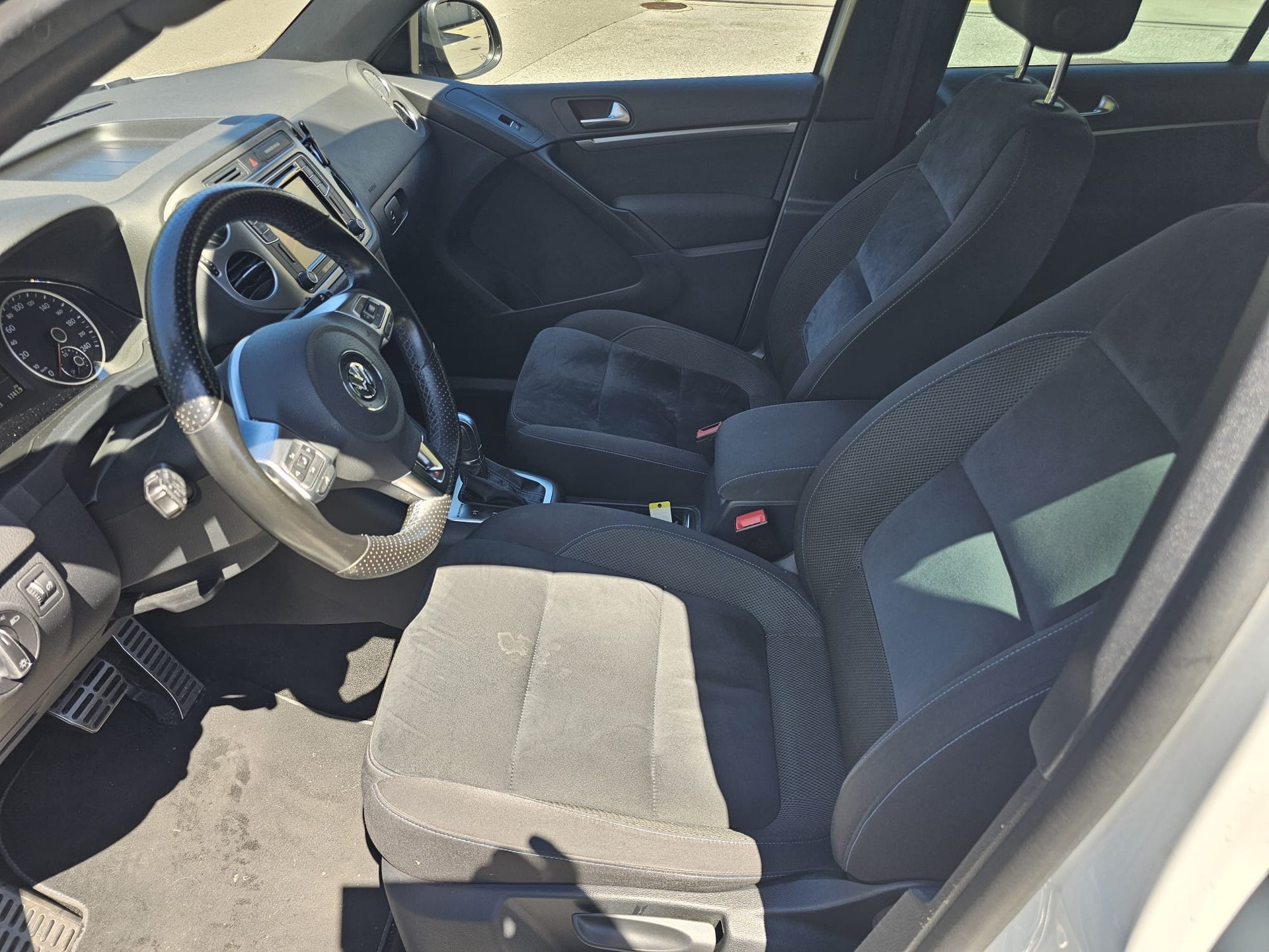 VW Tiguan 2.0 TDI Cityscape 4Motion DSG-image-12