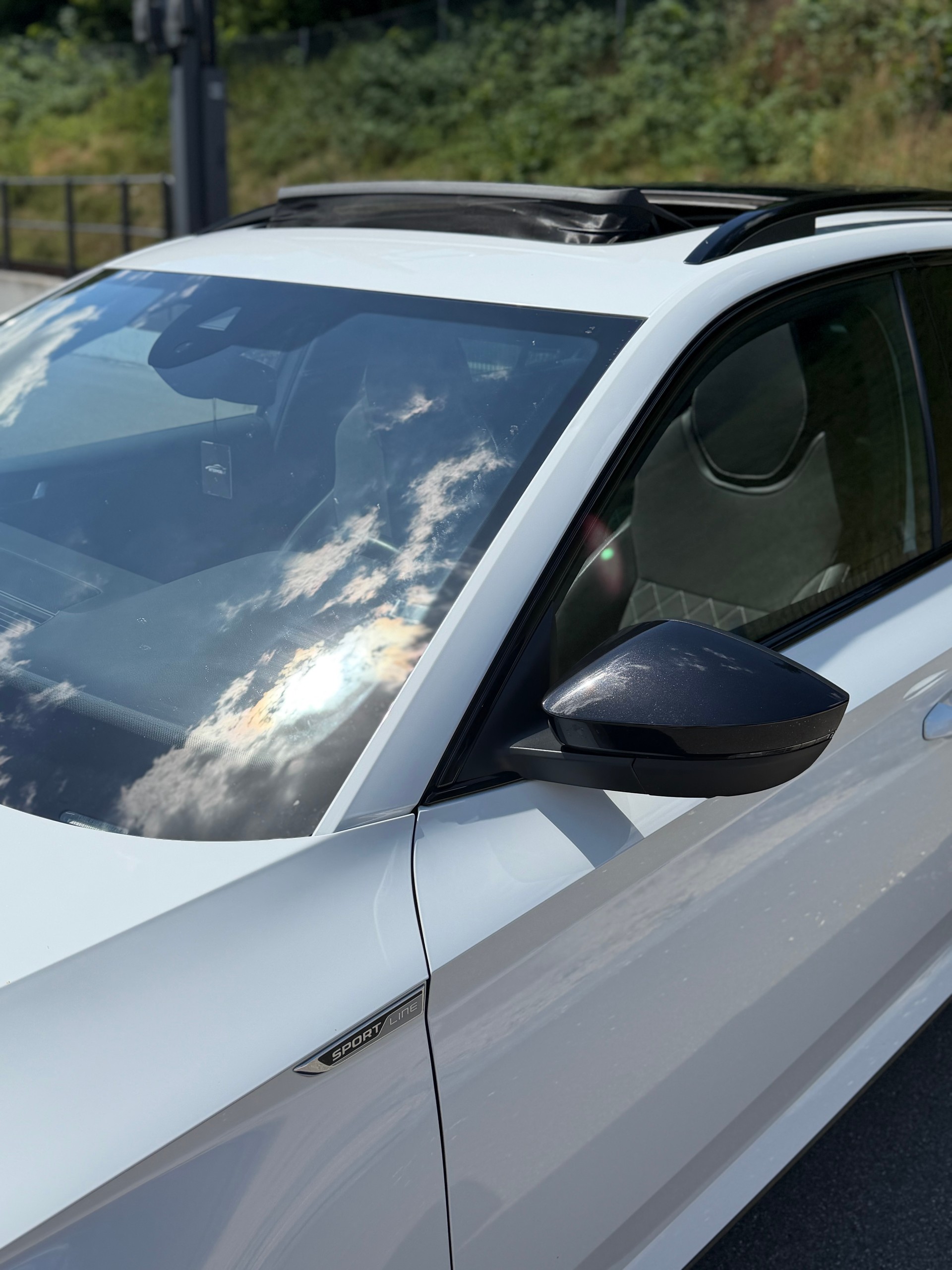 SKODA Superb Combi 2.0 TDi SportLine 4x4 DSG-image-10