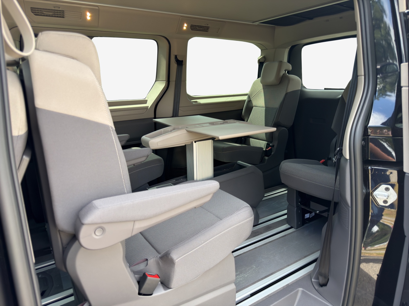 VW California Beach Liberty TDI 150PS DSG-image-11