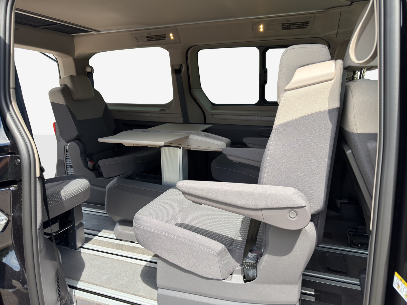 VW California Beach Liberty TDI 150PS DSG-image-13