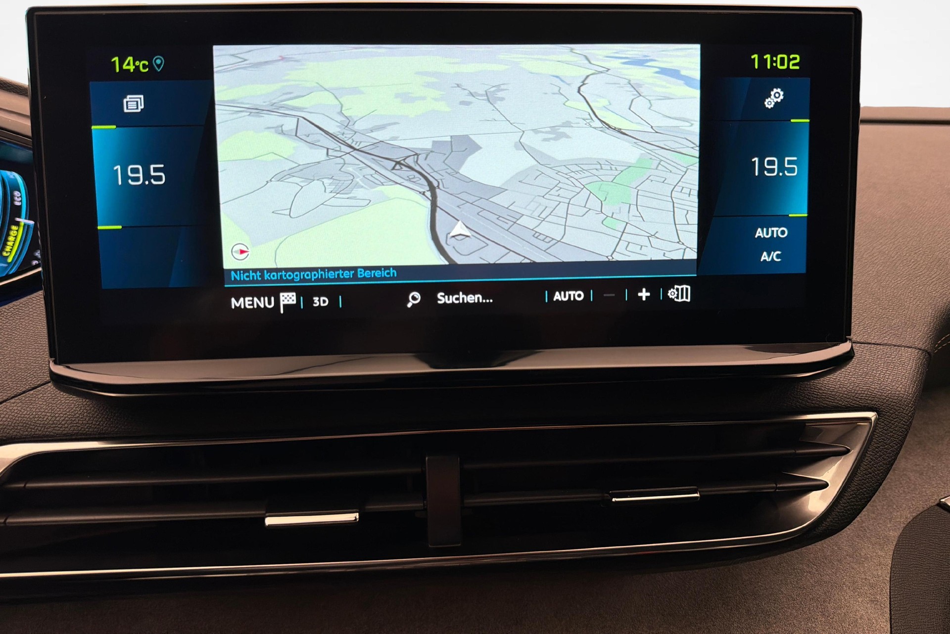 PEUGEOT 3008 1.6 Plug-in Hybrid4 GT Pack-image-17