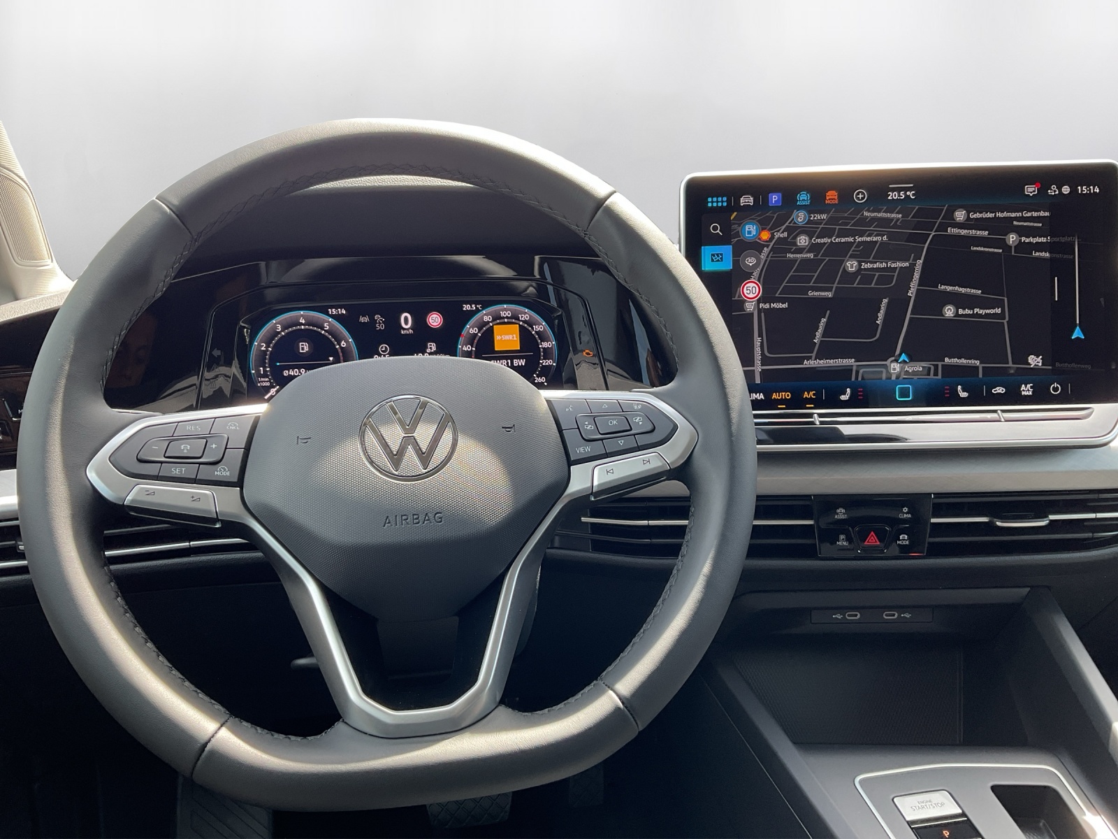VW Golf 1.5 e TSI mHEV United DSG-image-6