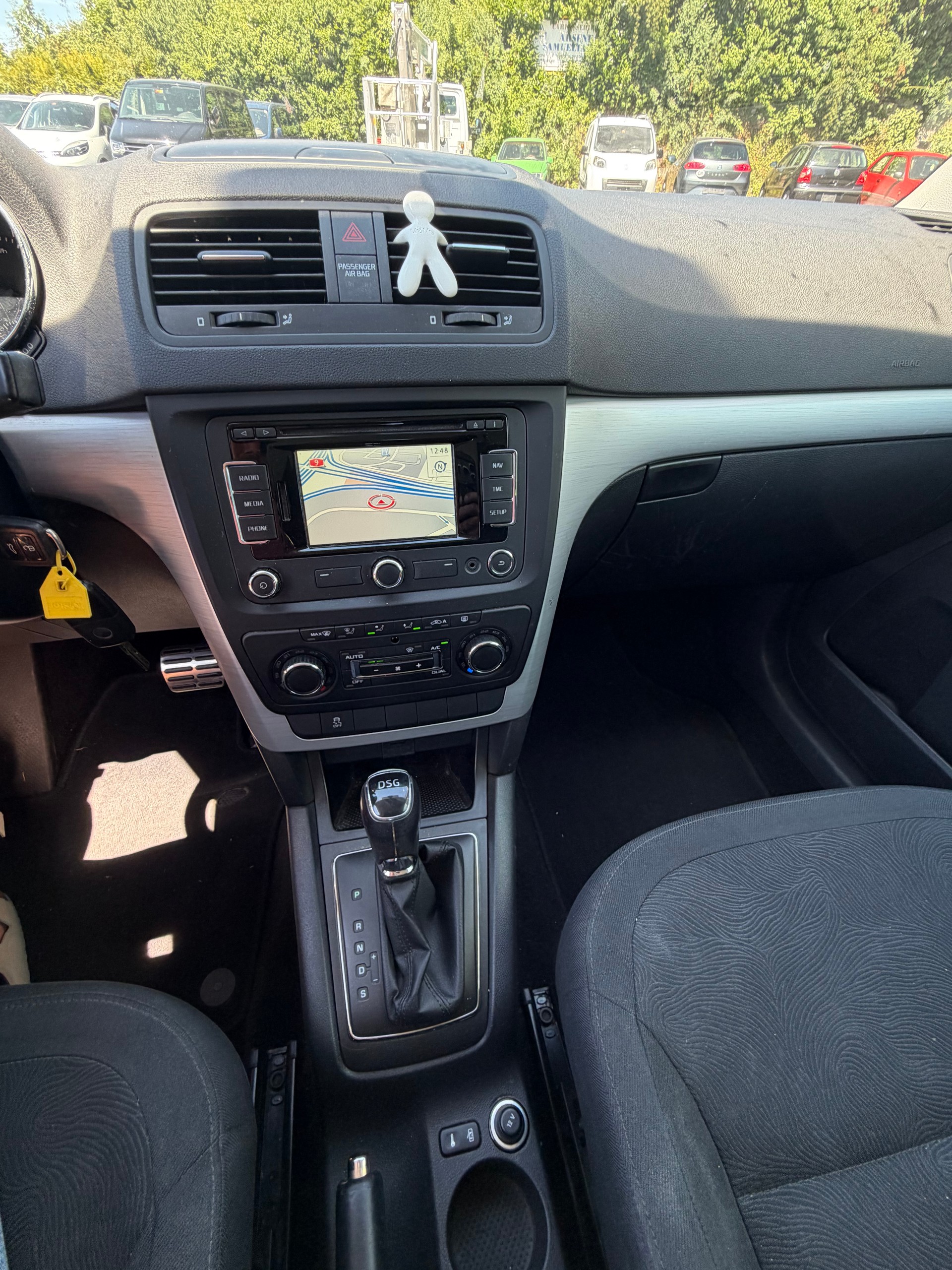 SKODA Yeti 1.4 TSI Elegance 4x2 DSG-image-1