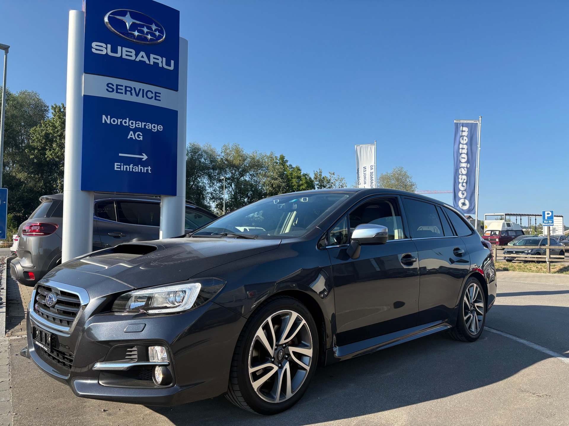 SUBARU Levorg 1.6 DIT Luxury-image-0