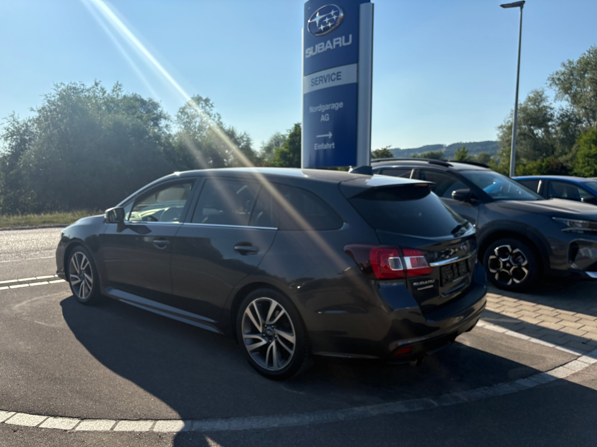 SUBARU Levorg 1.6 DIT Luxury-image-3