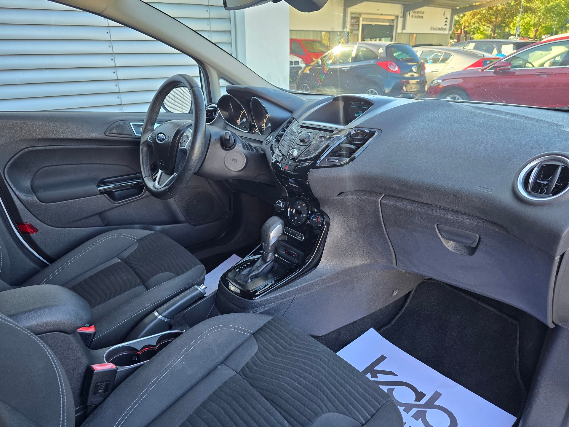 FORD Fiesta 1.0 SCTi Titanium PowerShift-image-10