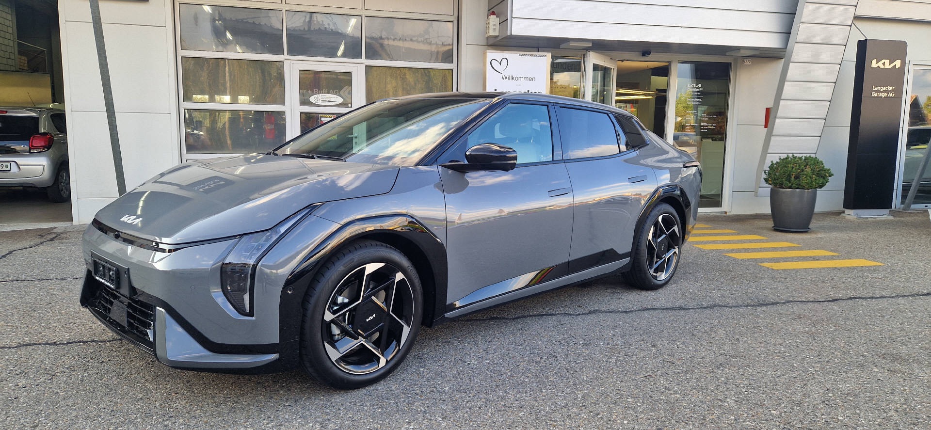 KIA EV4 Fastback 81 kWh GT-Line-image-1