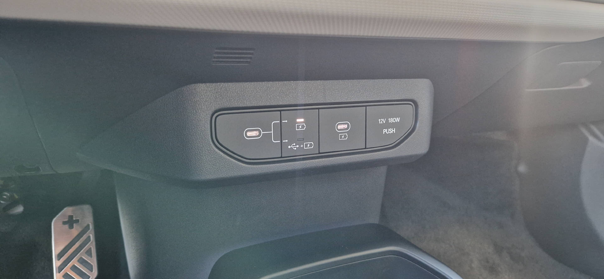 KIA EV4 Fastback 81 kWh GT-Line-image-12