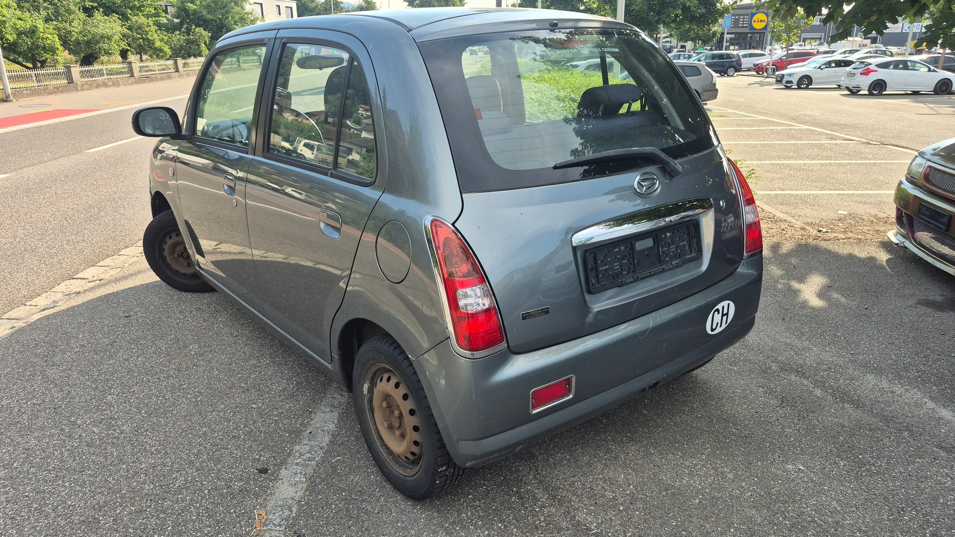 DAIHATSU Trevis 1.0-image-6