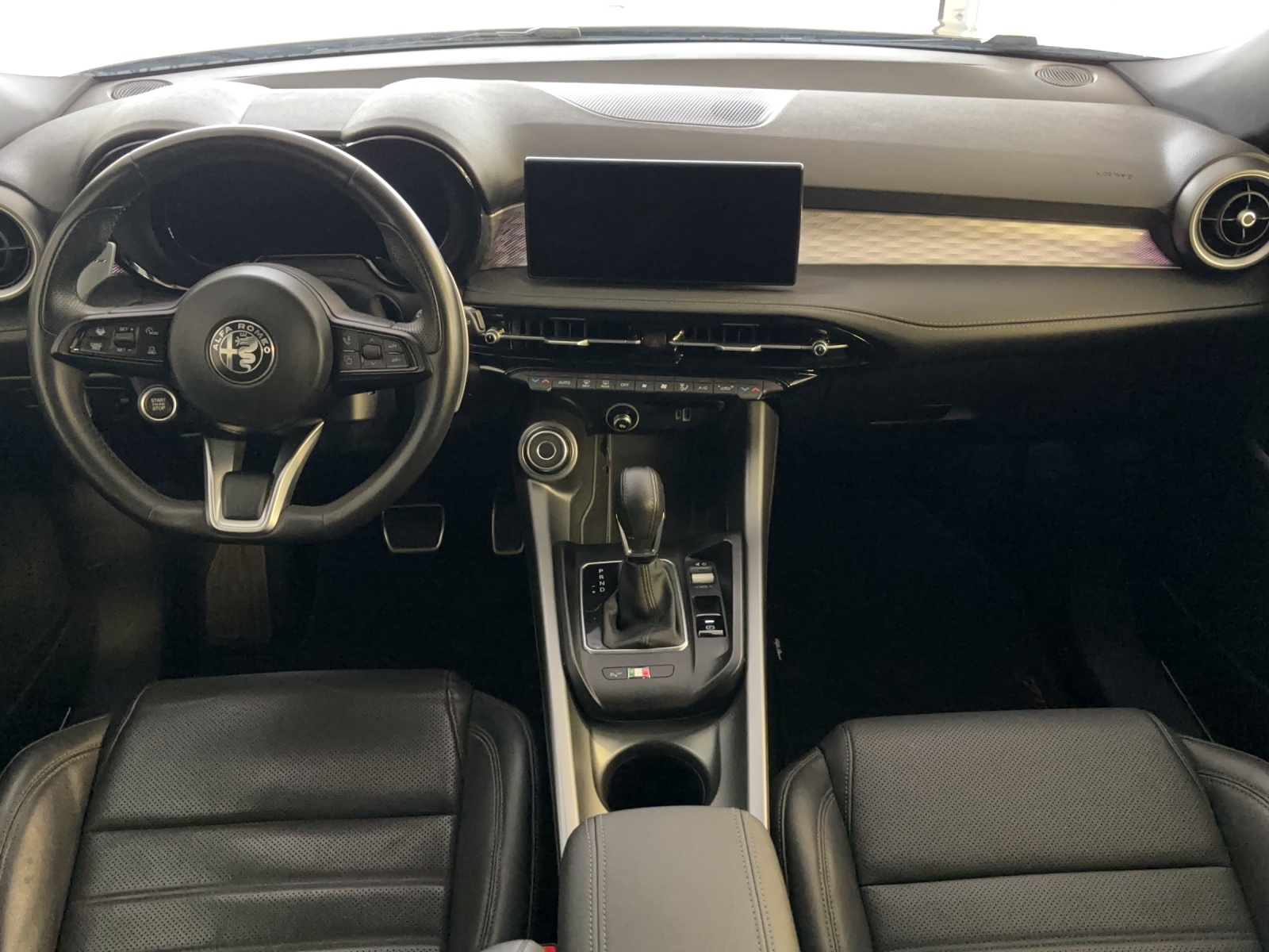 ALFA ROMEO TONALE 1.5 Speciale Pack Leather-image-10
