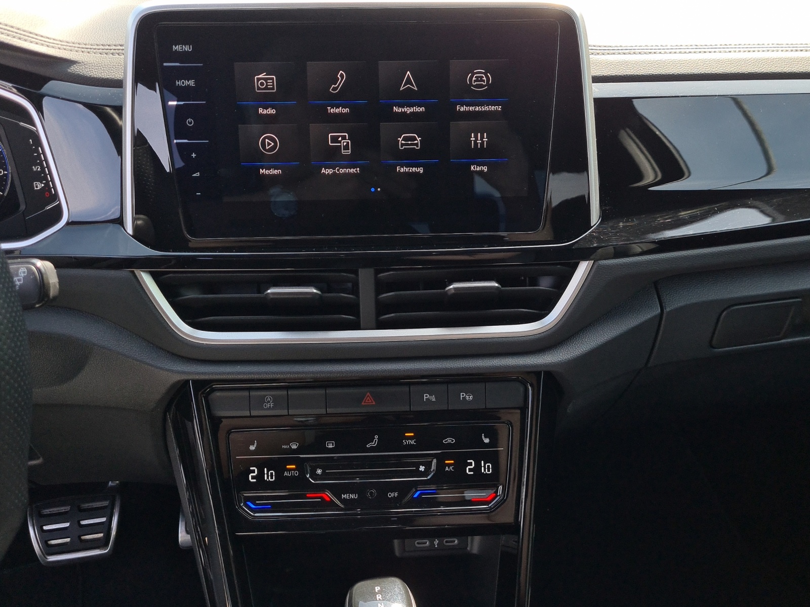 VW T-Roc 2.0 TSI R-Line DSG 4Motion-image-10