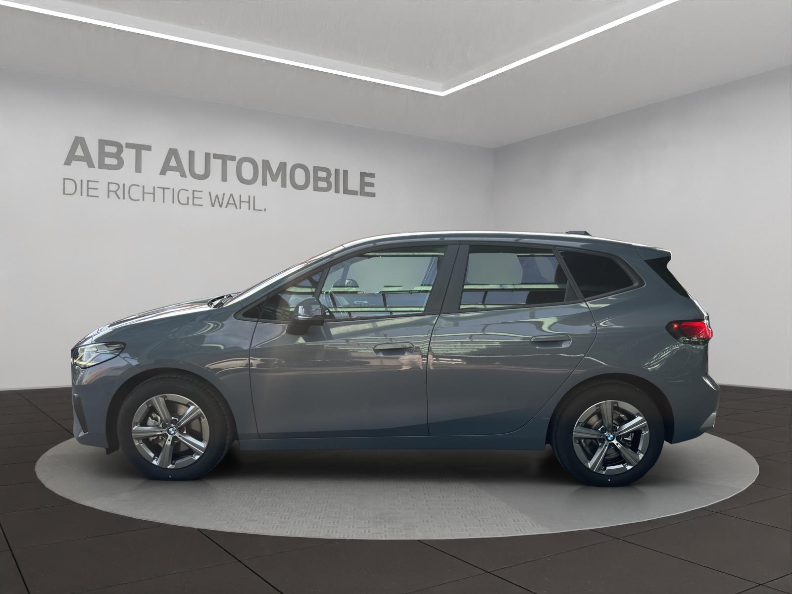 BMW 218i Active Tourer-image-2
