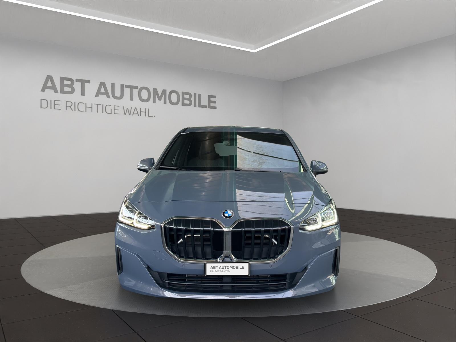 BMW 218i Active Tourer-image-1