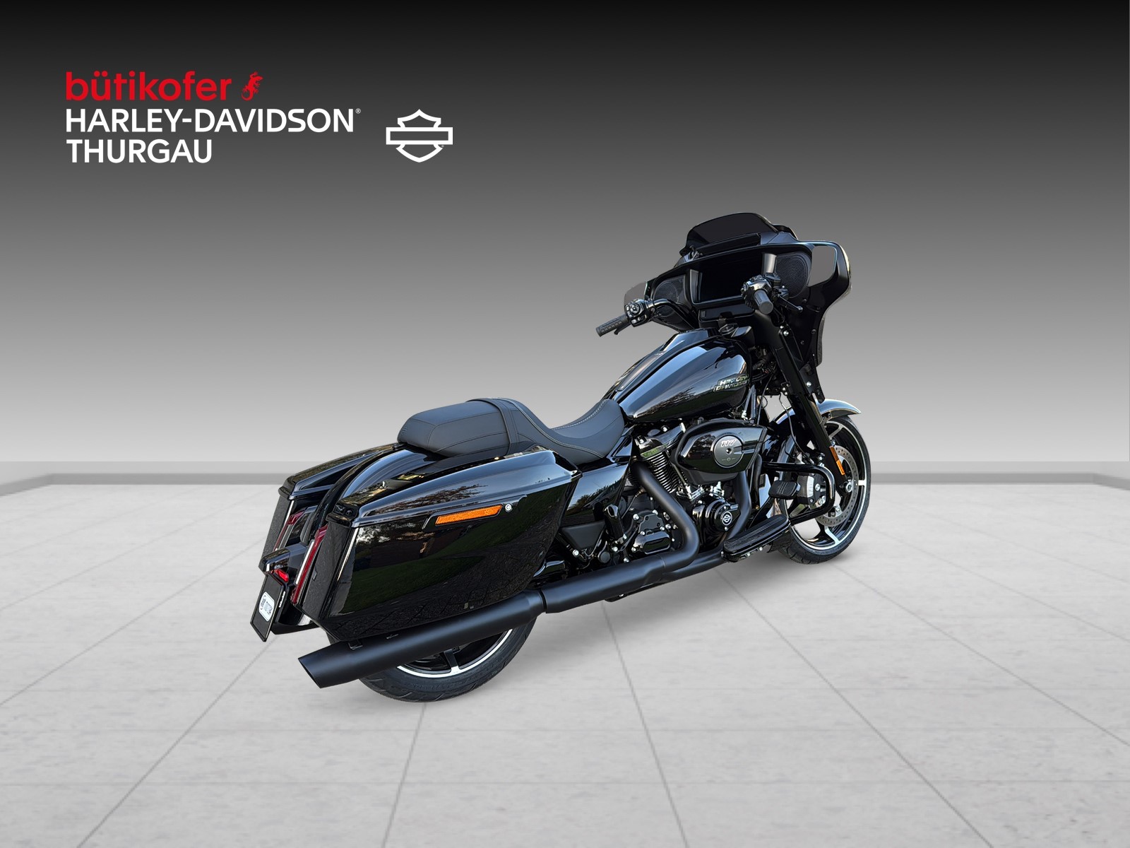 HARLEY-DAVIDSON FLHX Street Glide Black Finish 117-showroom-element-2