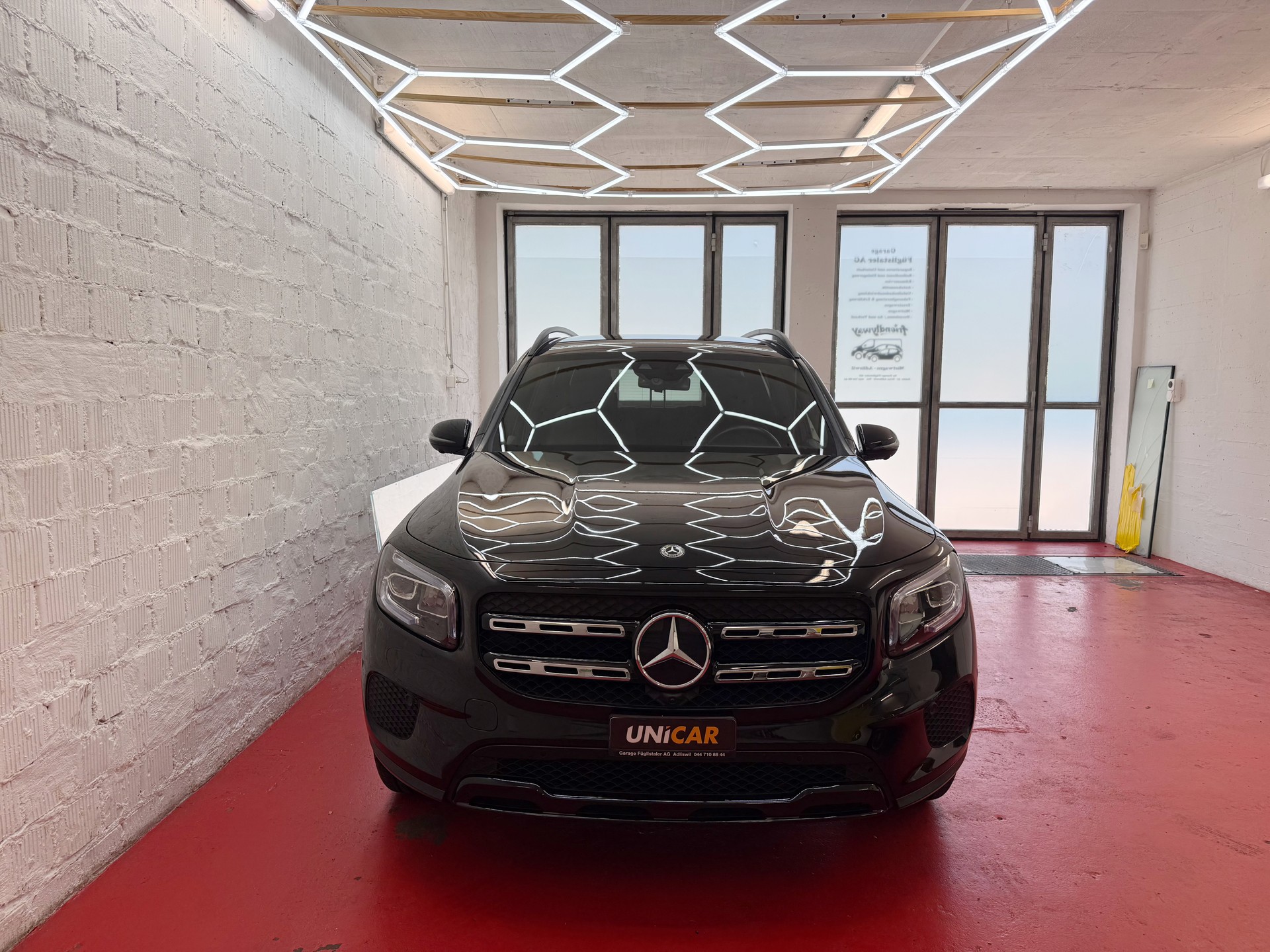 MERCEDES-BENZ GLB 200 7G-Tronic-image-4