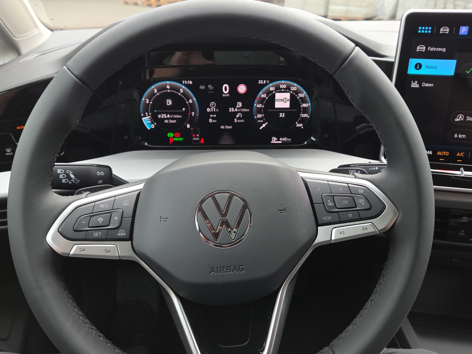 VW Golf 1.5 e TSI mHEV Value DSG-image-10