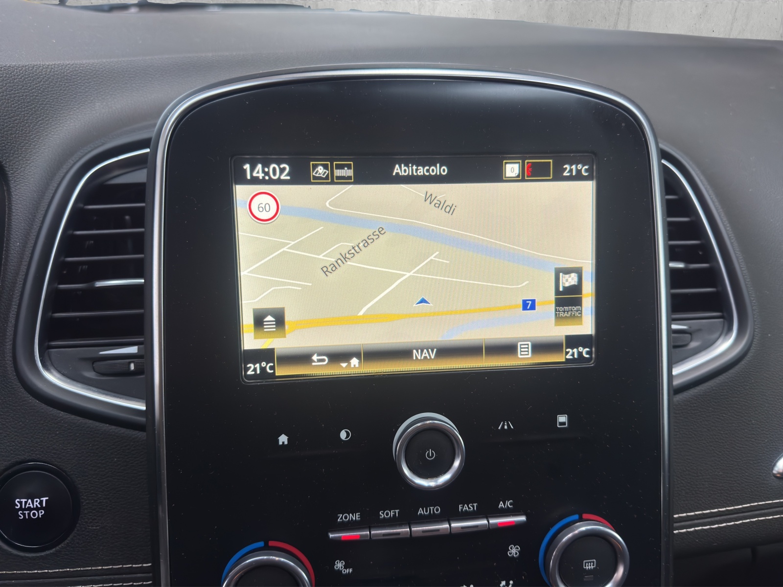 RENAULT Grand Scénic 1.3 16V Turbo Intens EDC-image-10