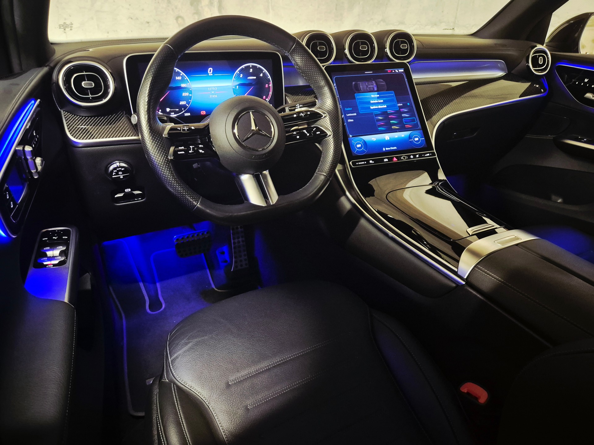 MERCEDES-BENZ GLC Coupé 300 d AMG-Line 4Matic 9G-Tronic-image-9