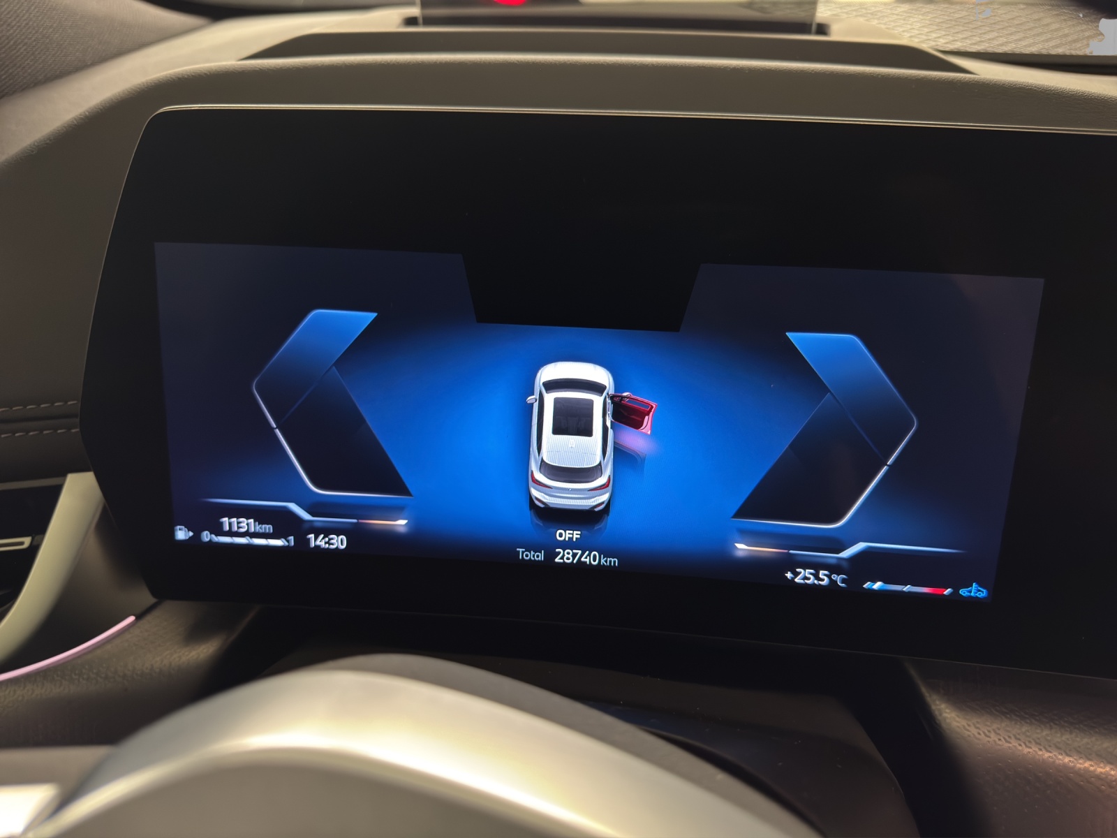 BMW 223d xDrive Active Tourer-image-16