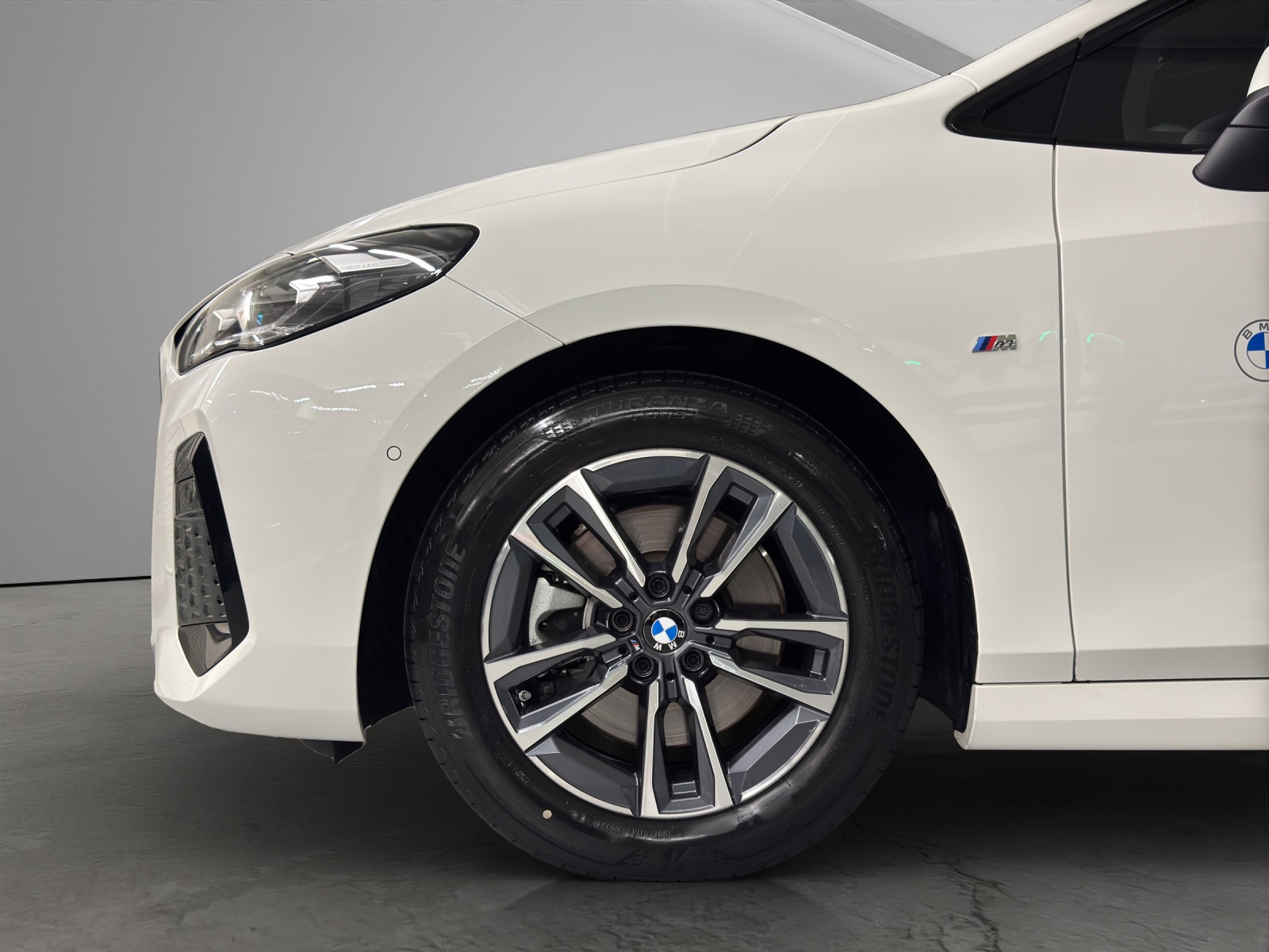 BMW 223d xDrive Active Tourer-image-8