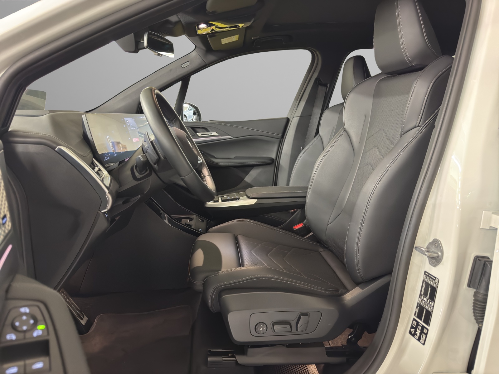 BMW 223d xDrive Active Tourer-image-10