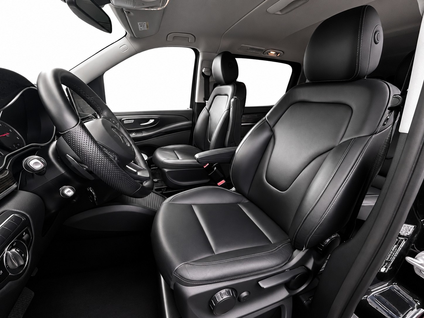 MERCEDES-BENZ V 250 d Avantgarde lang 4matic Van-image-9