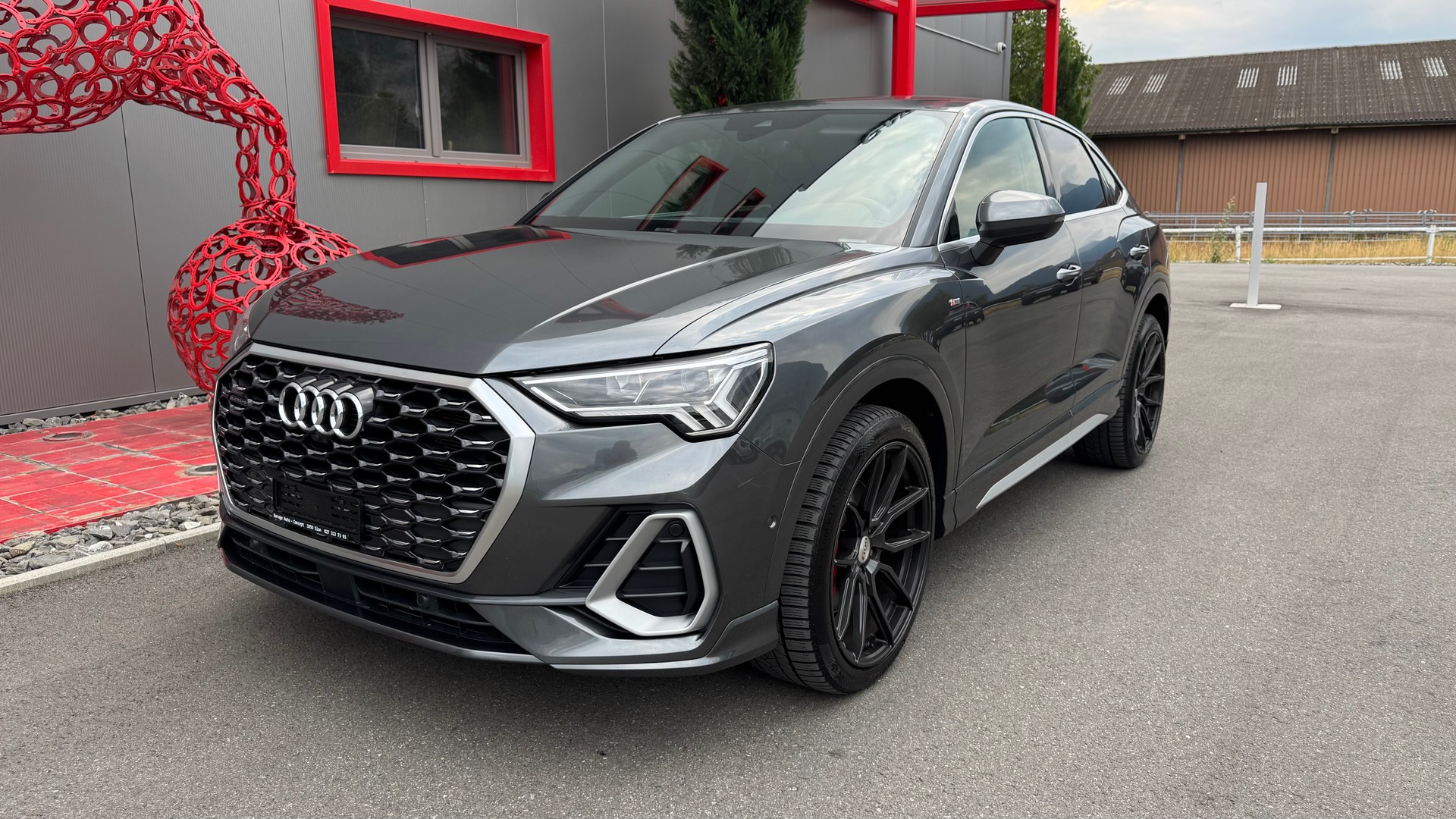 AUDI Q3 Sportback 40 TDI S line quattro S-tronic-image-0