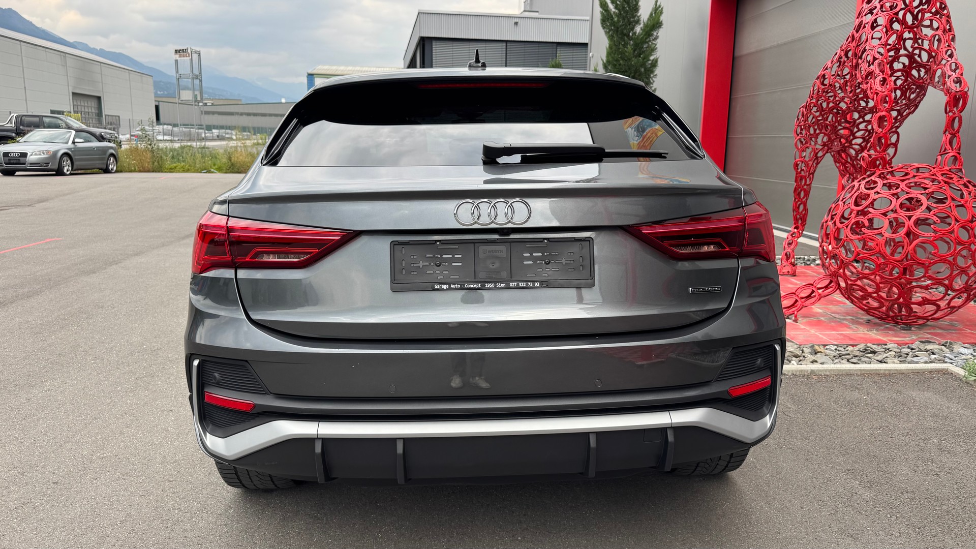 AUDI Q3 Sportback 40 TDI S line quattro S-tronic-image-5