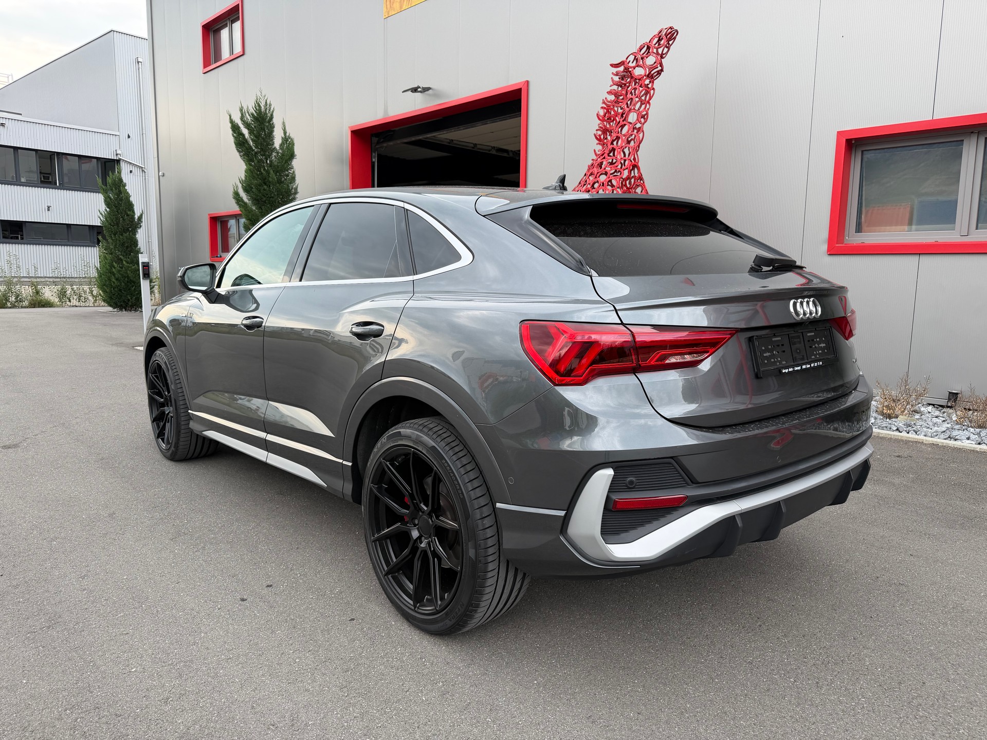 AUDI Q3 Sportback 40 TDI S line quattro S-tronic-showroom-element-1