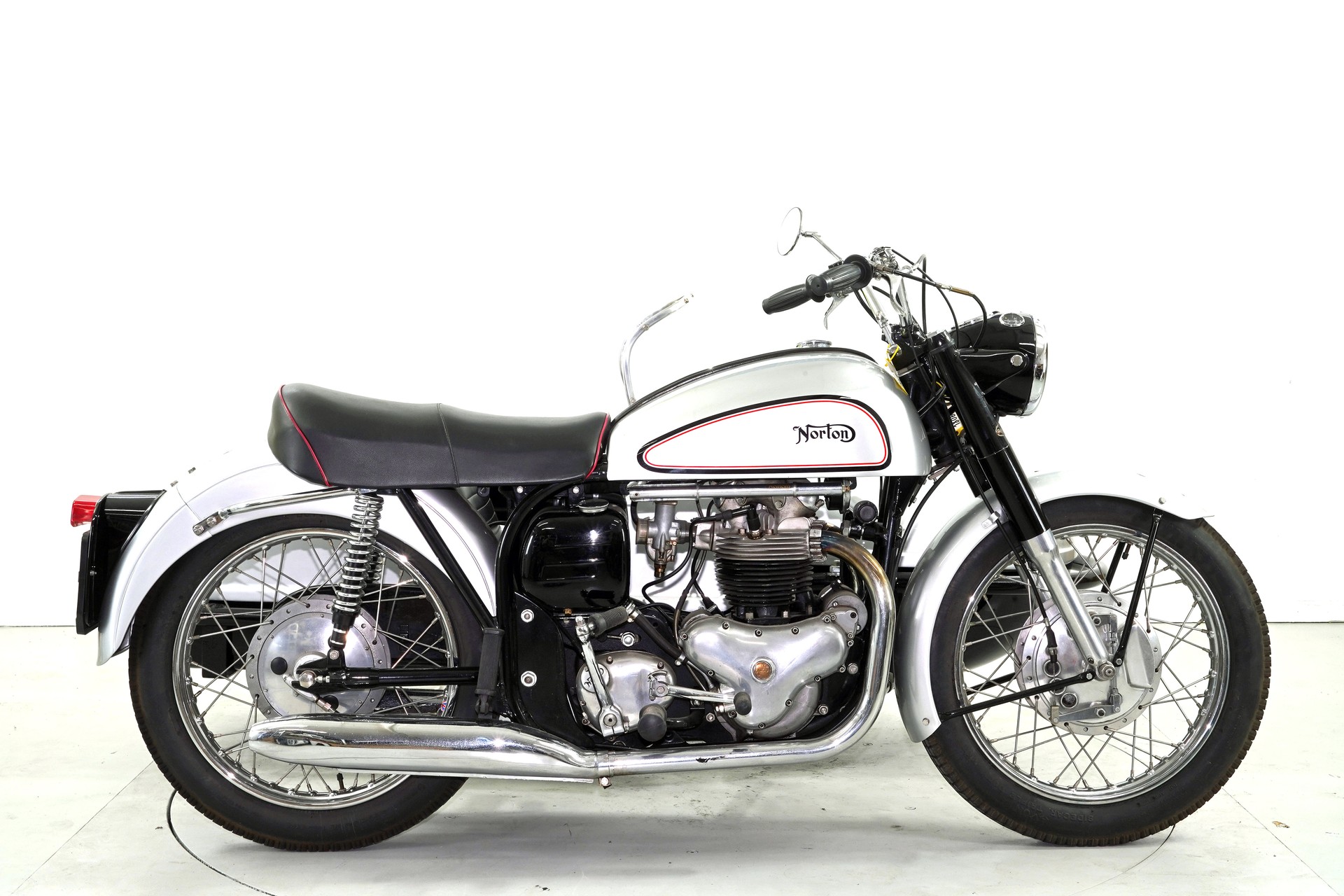 NORTON DOMINATOR 99-showroom-element-3