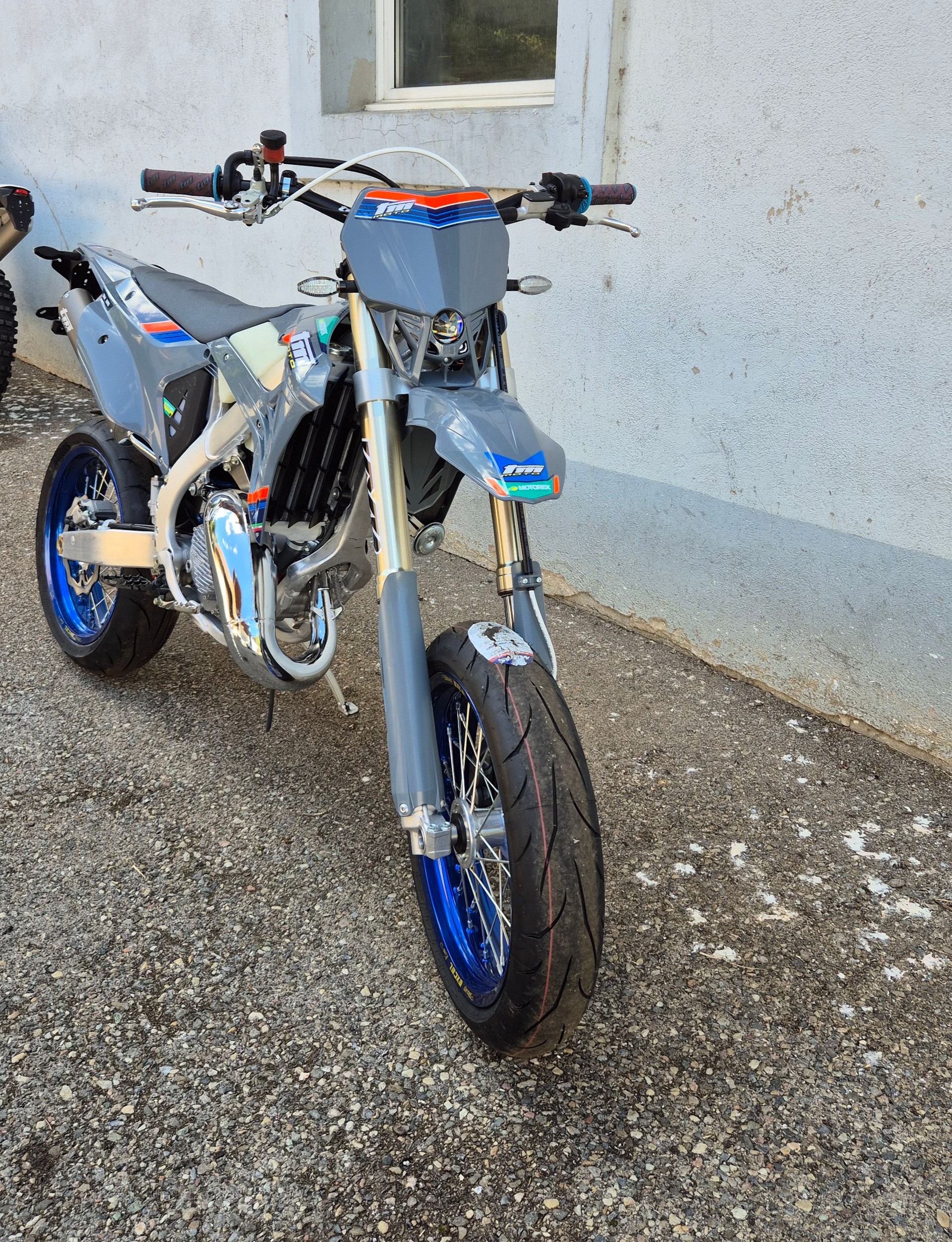 TM SMR FI ES 125