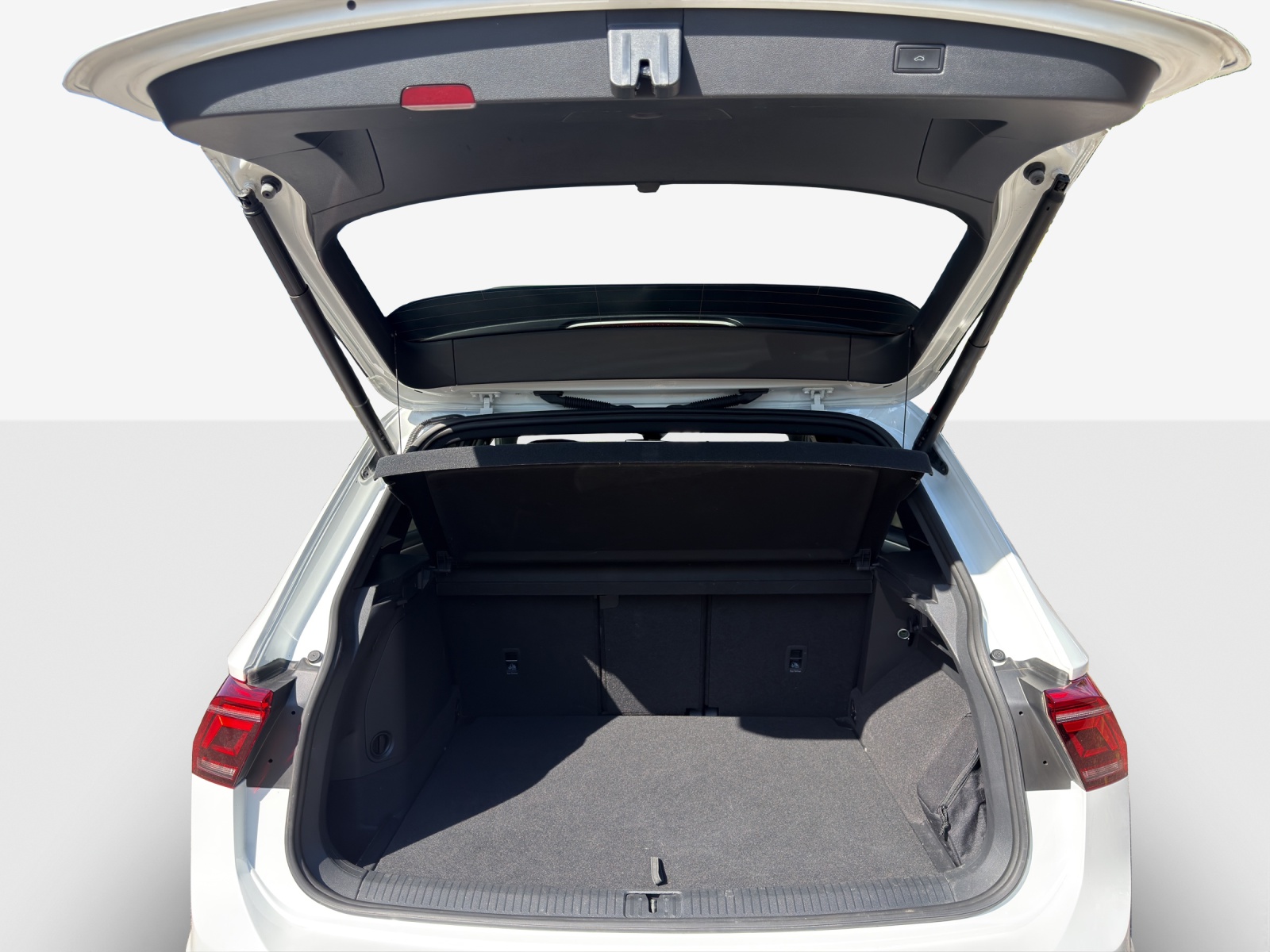 VW Tiguan 1.4TSI PHEV R-Line DSG-image-13