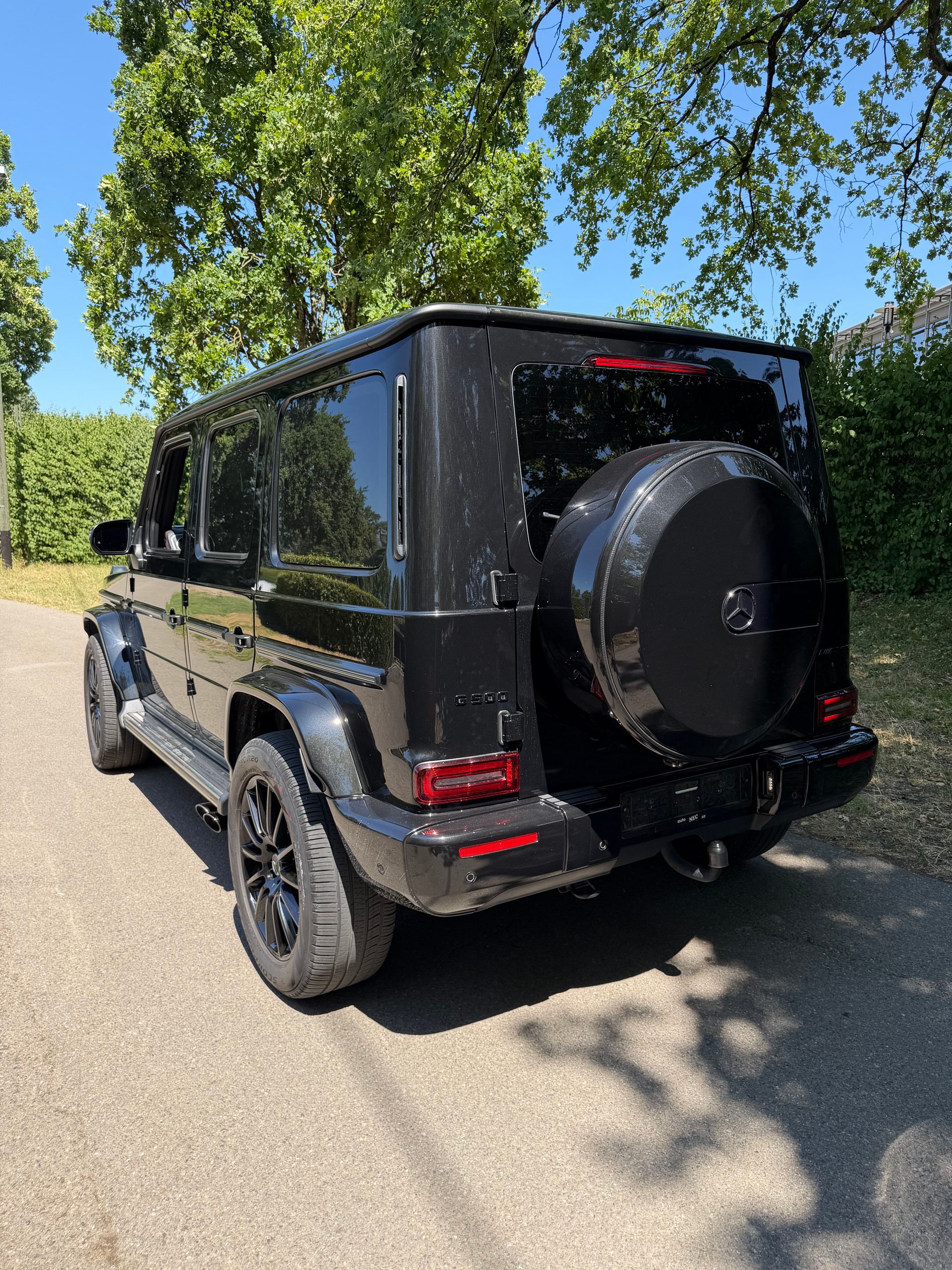 MERCEDES-BENZ G 500 AMG Line 9G-Tronic-image-4