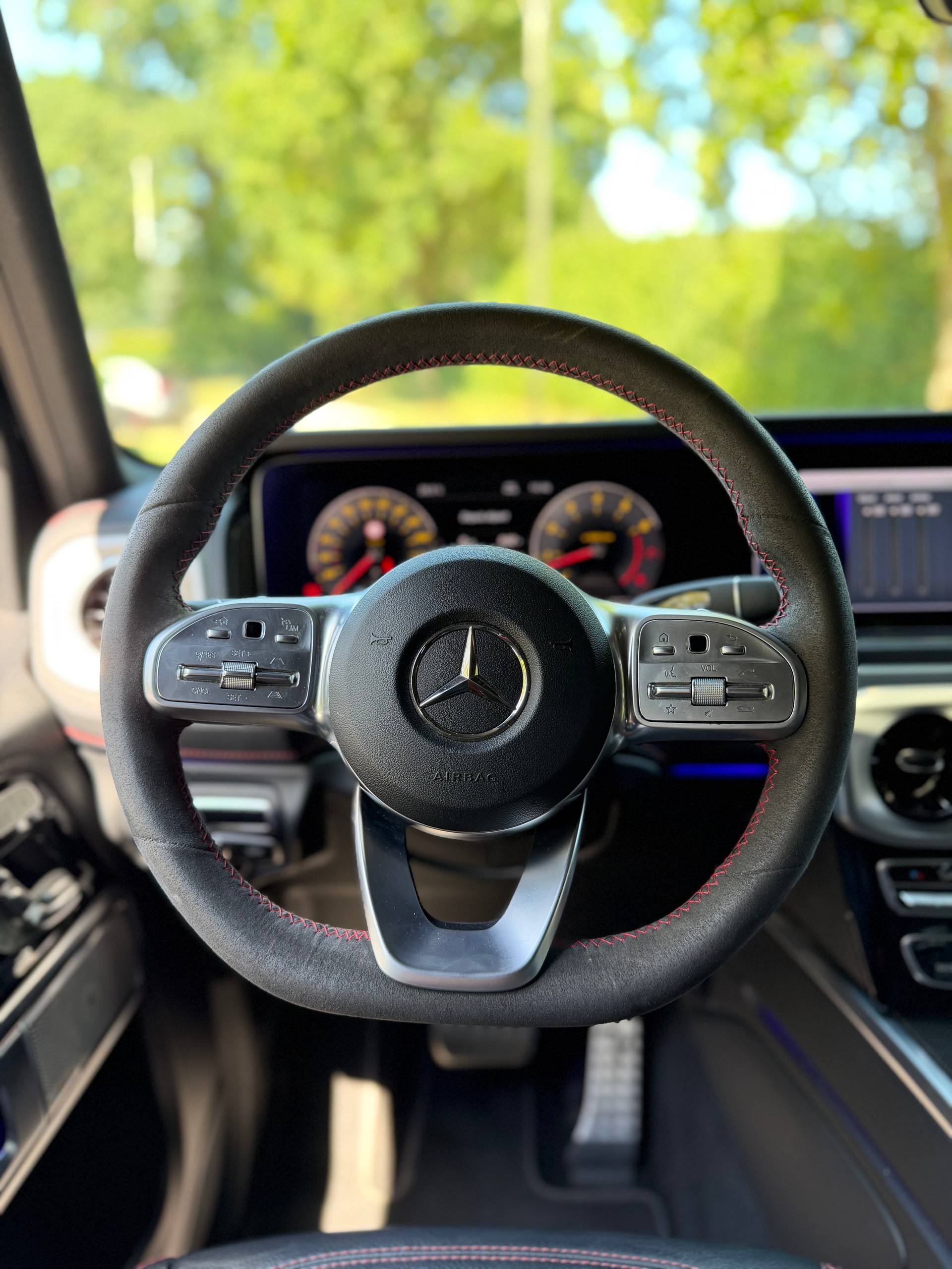 MERCEDES-BENZ G 500 AMG Line 9G-Tronic-image-11