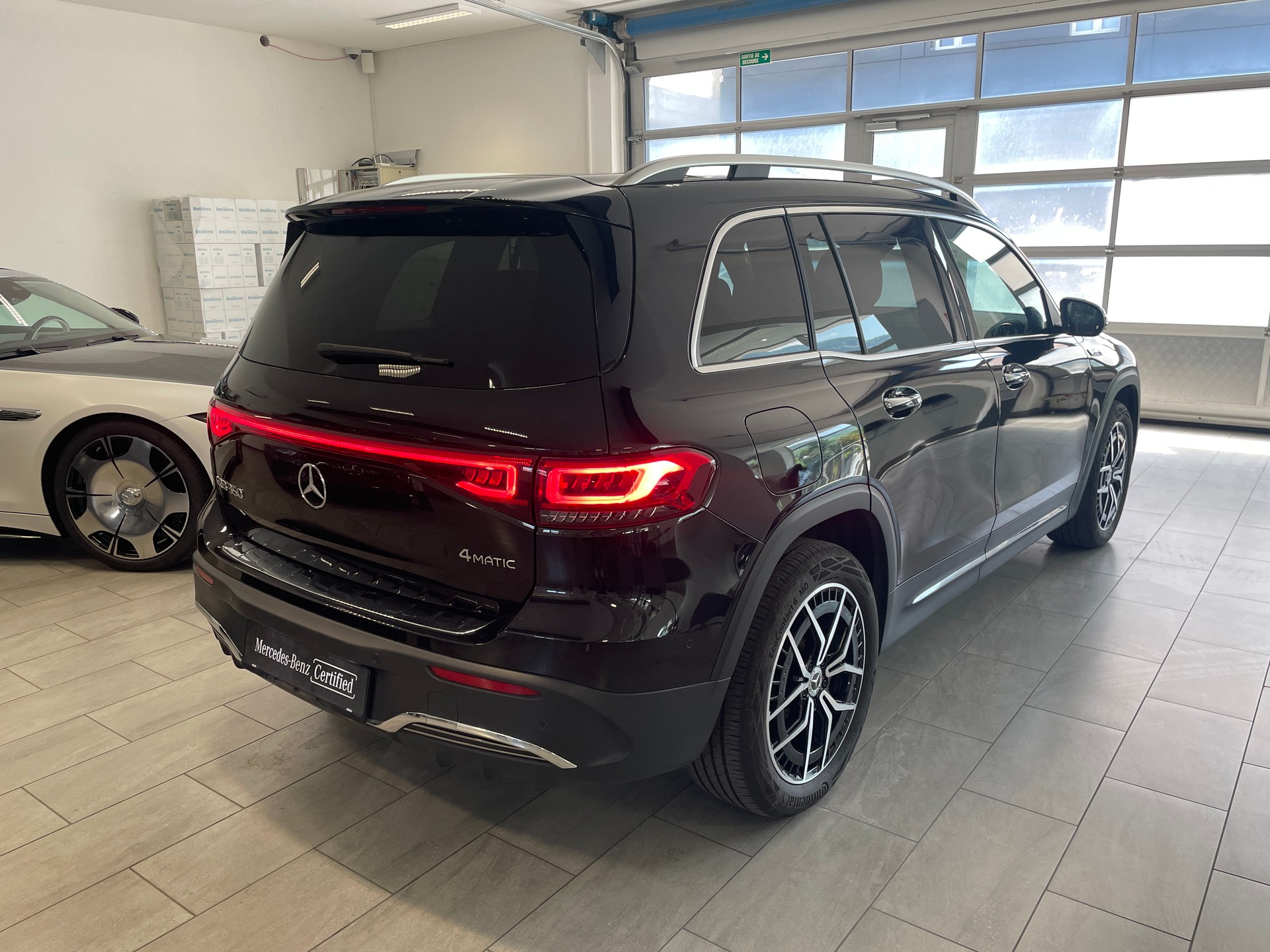MERCEDES-BENZ EQB 350 AMG Line 4Matic-image-5