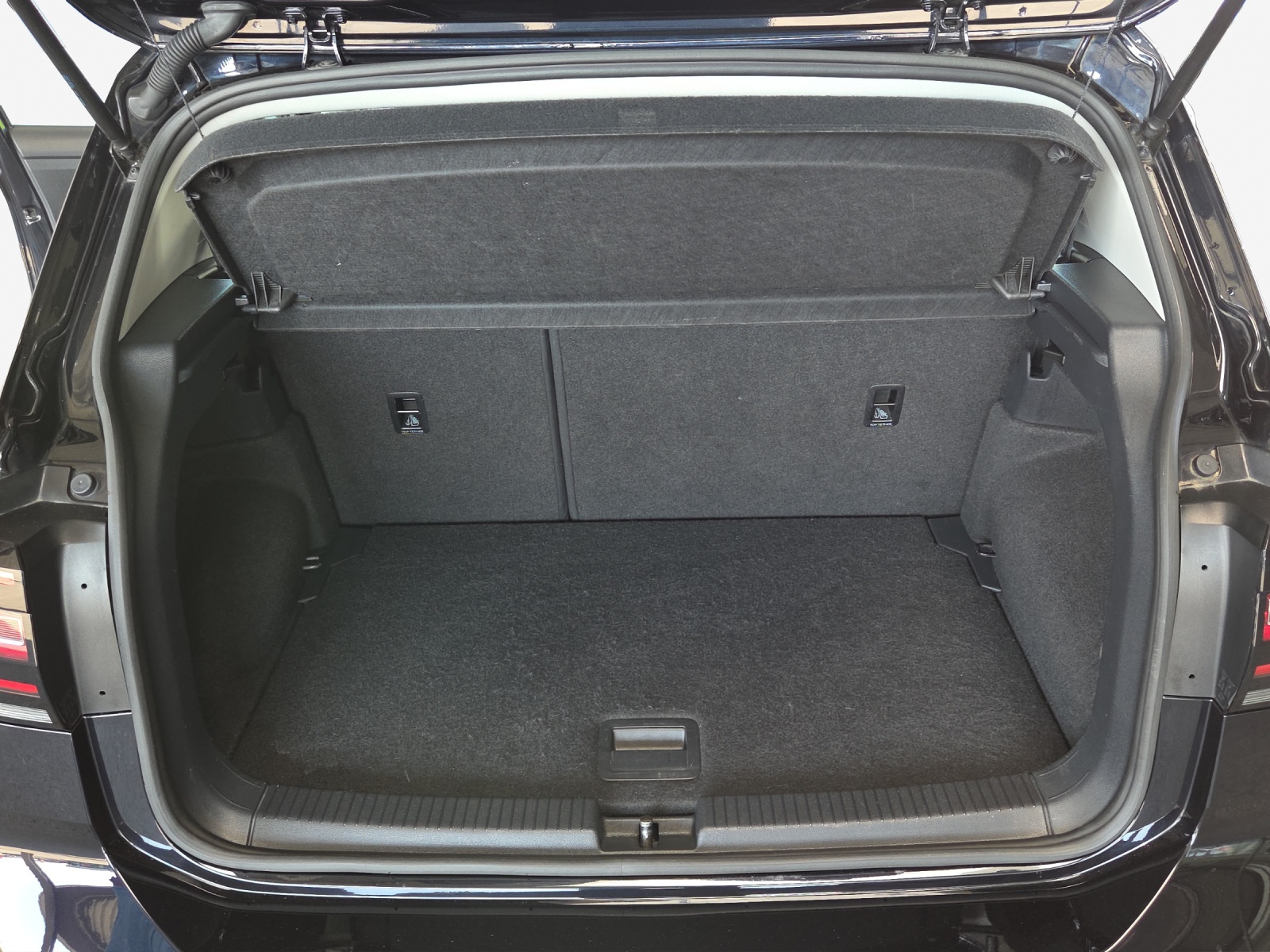 VW T-Cross 1.0 TSI Life DSG-image-12