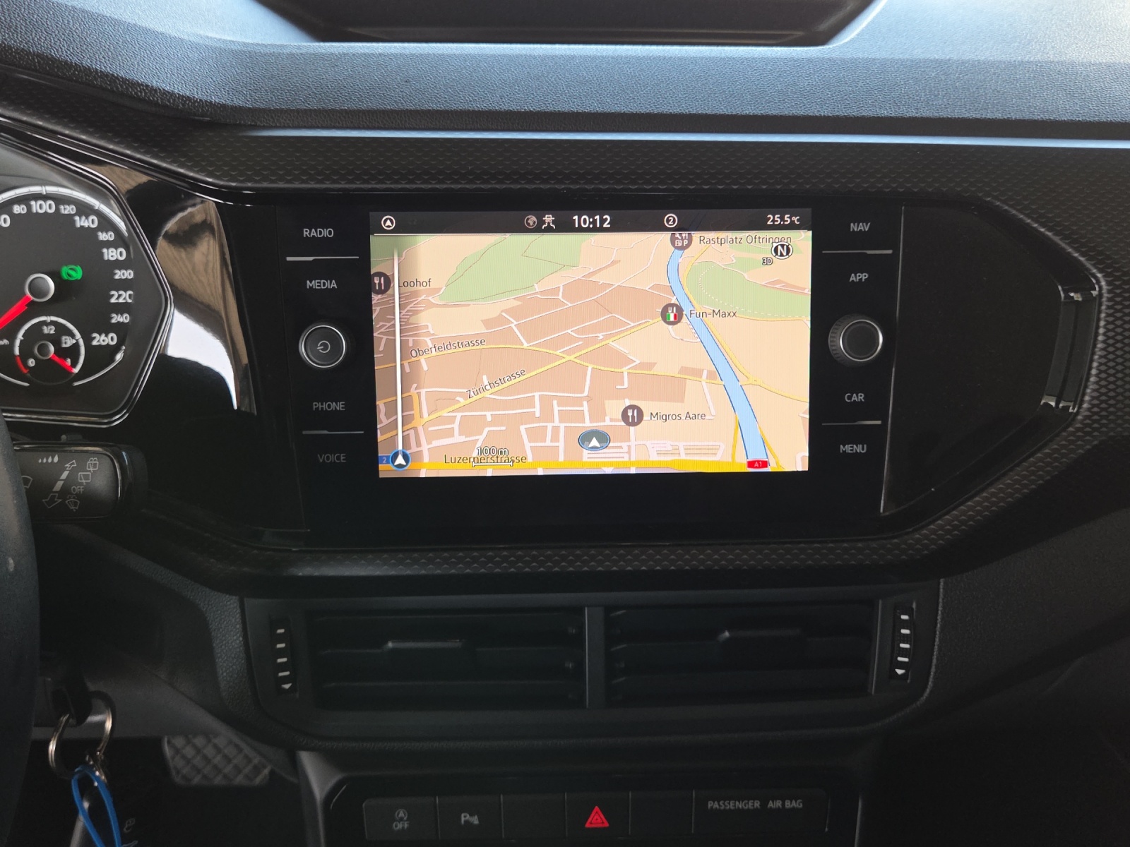 VW T-Cross 1.0 TSI Life DSG-image-10