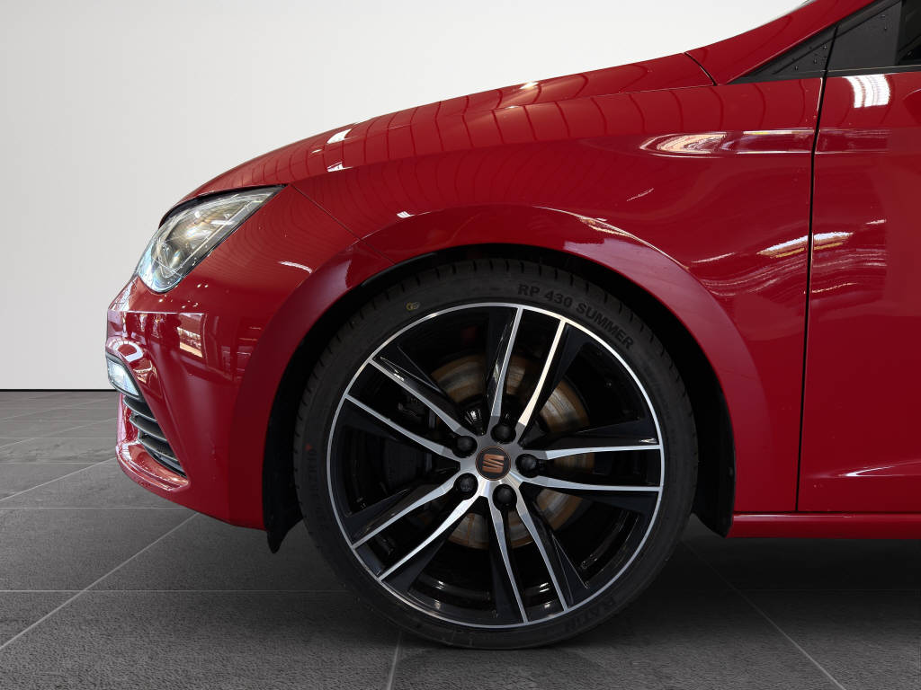 SEAT Leon ST 2.0 TSI 300 Cupra 4Drive DSG-image-17