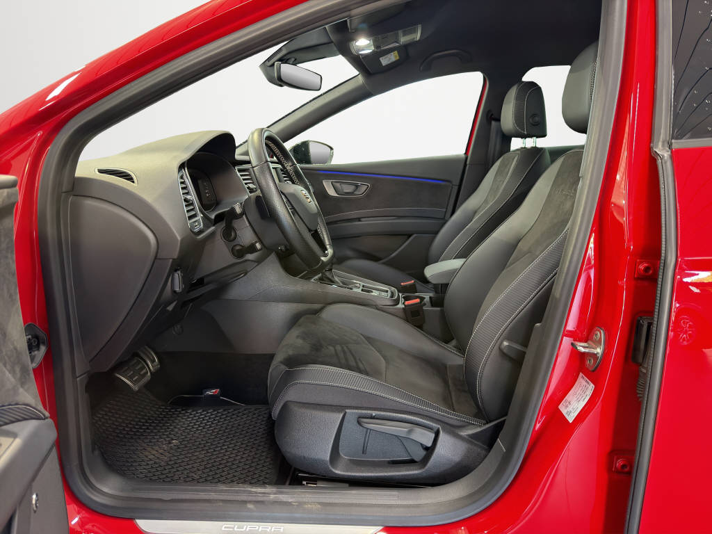 SEAT Leon ST 2.0 TSI 300 Cupra 4Drive DSG-image-8