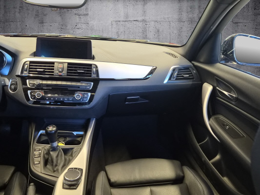 BMW 118d xDrive Ed. M Sport-image-8