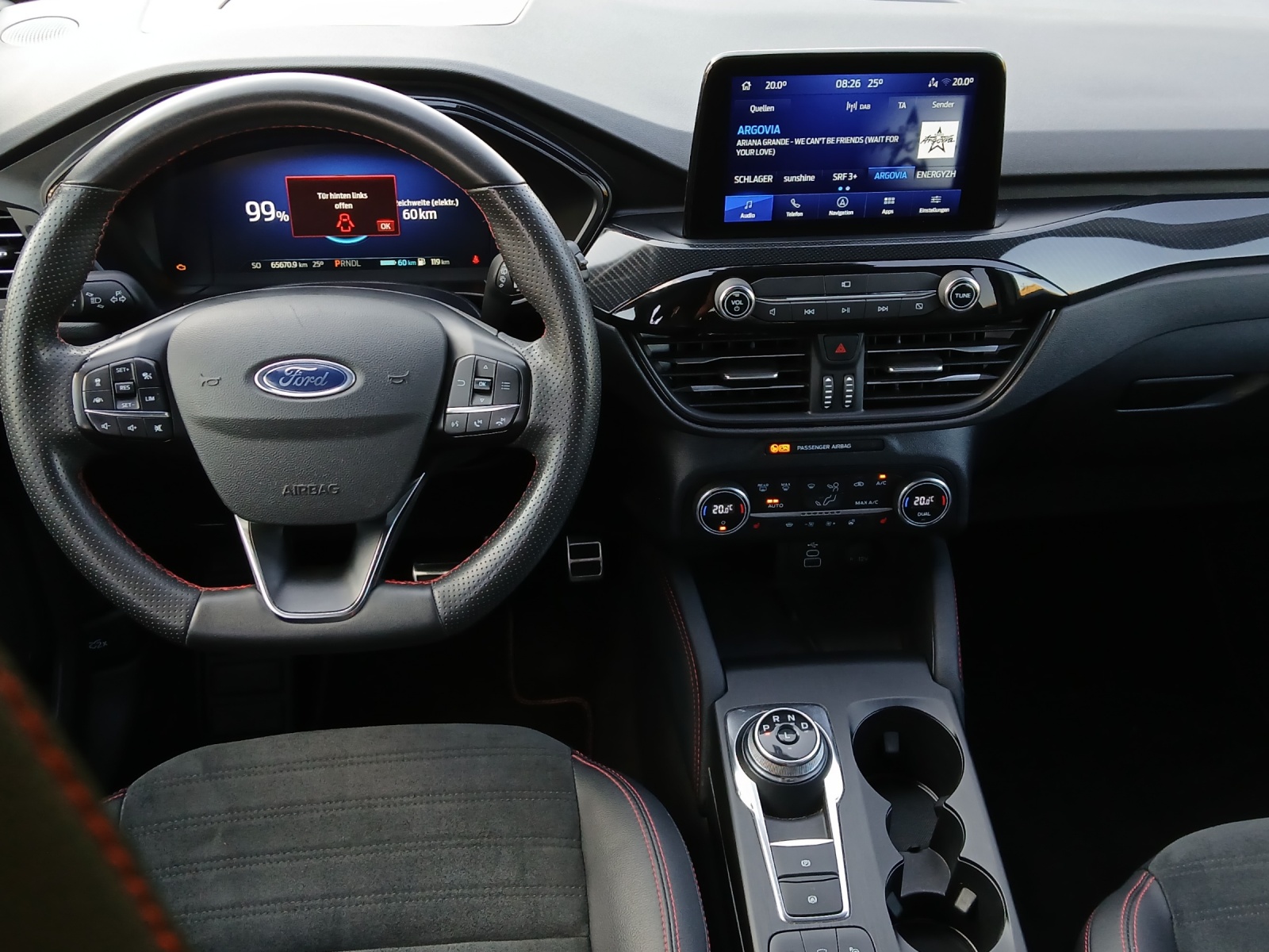 FORD Kuga 2.5 Plug-in Hybrid ST-Line X-image-6