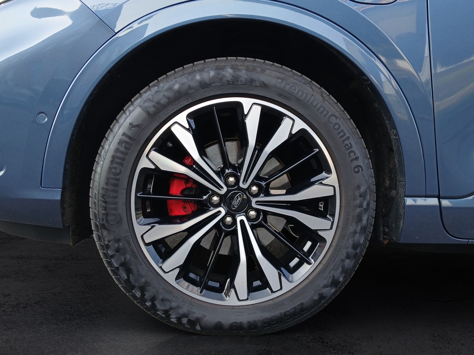 FORD Kuga 2.5 Plug-in Hybrid ST-Line X-image-15