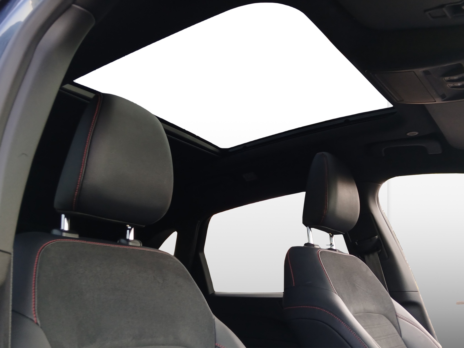 FORD Kuga 2.5 Plug-in Hybrid ST-Line X-image-11