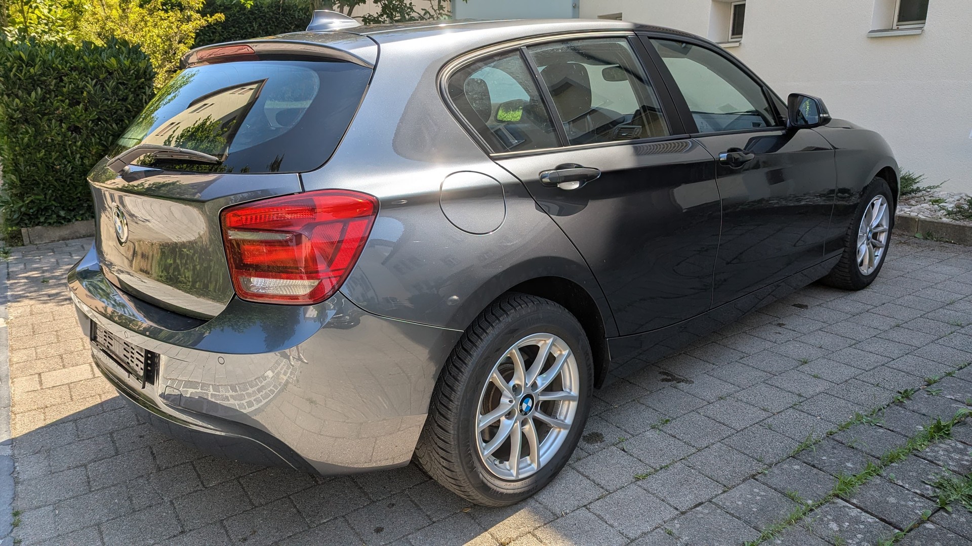 BMW 116i-image-1